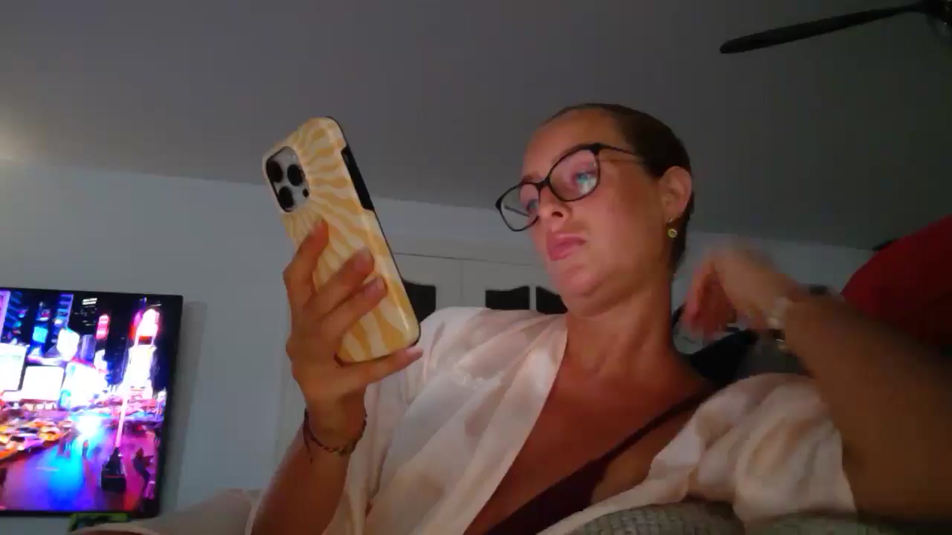 Gallery image thumbnail from RaRaaaaxx's myfreecams stream on, 08/09/2024, 20:28 image 10 of 20