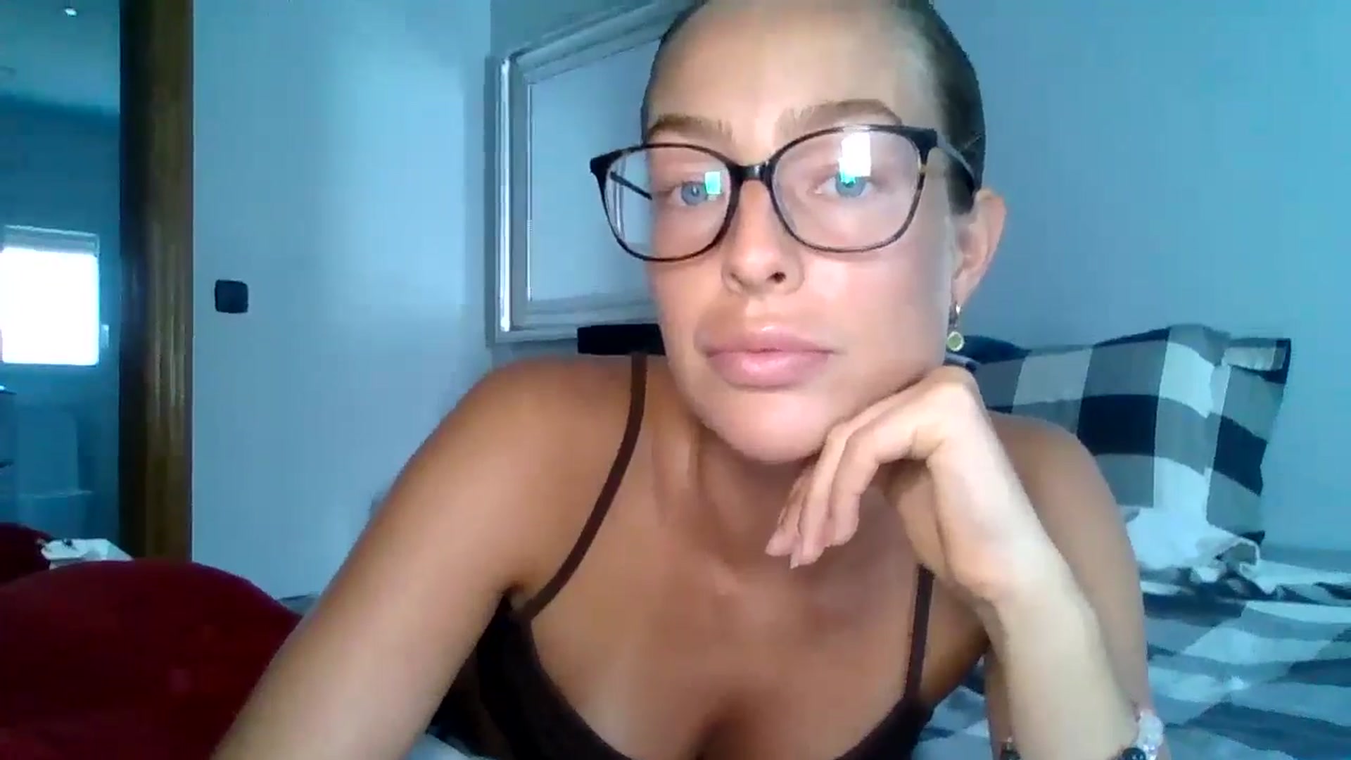 Gallery image thumbnail from RaRaaaaxx's myfreecams stream on, 08/14/2024, 17:06 image 9 of 20