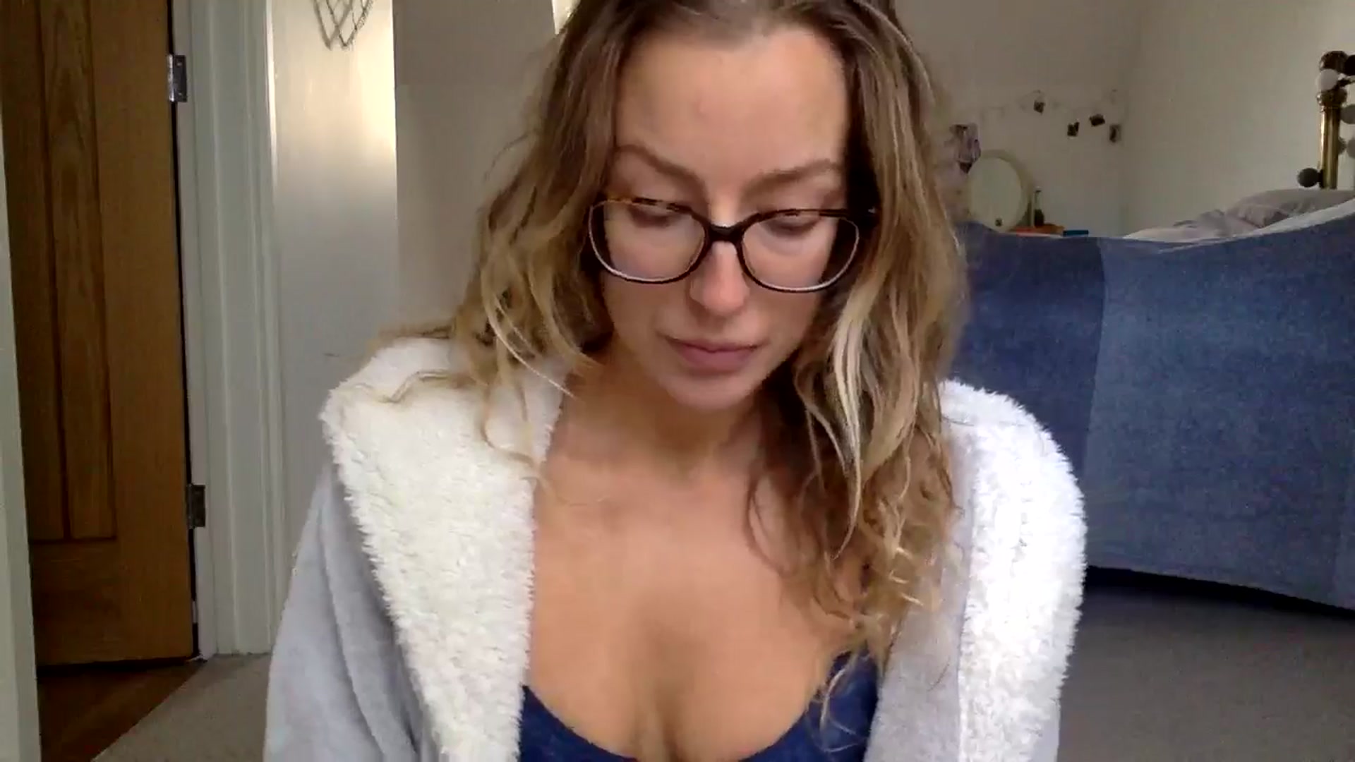 Gallery image thumbnail from RaRaaaaxx's myfreecams stream on, 11/22/2024, 11:57 image 10 of 20