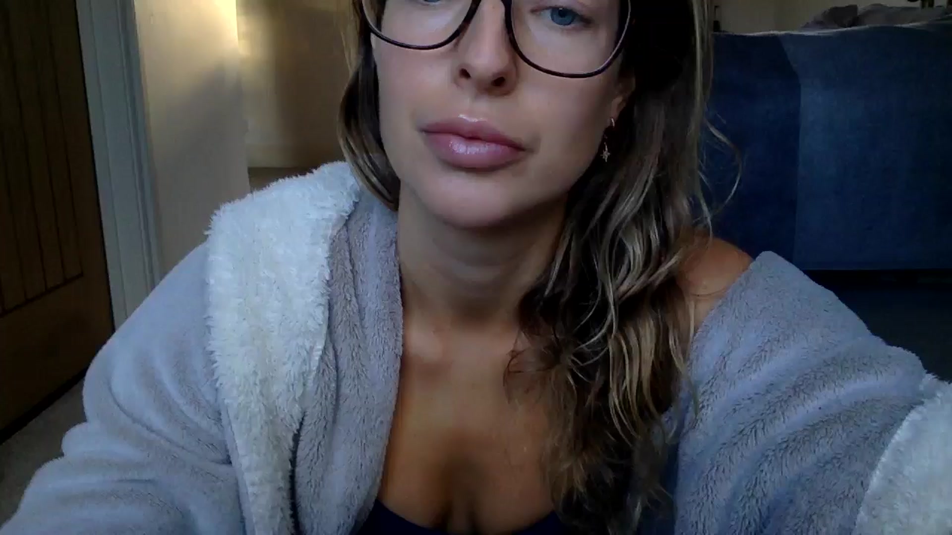 Gallery image thumbnail from RaRaaaaxx's myfreecams stream on, 11/25/2024, 14:18 image 2 of 20
