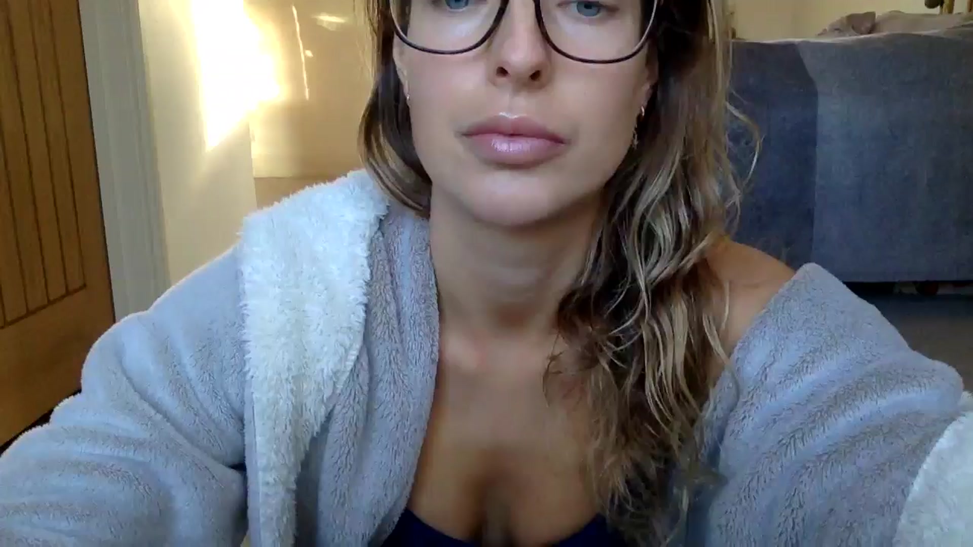 Gallery image thumbnail from RaRaaaaxx's myfreecams stream on, 11/25/2024, 14:18 image 1 of 20