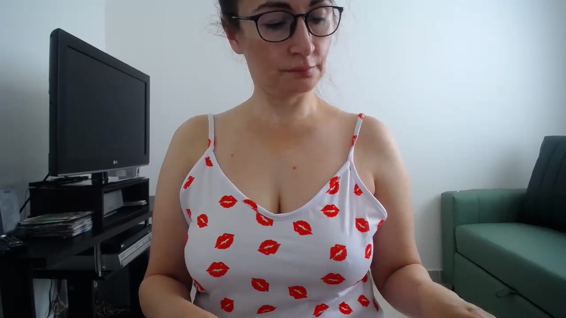 Gallery image thumbnail from Rach_sensual's myfreecams stream on, 08/03/2024, 18:01 image 11 of 20
