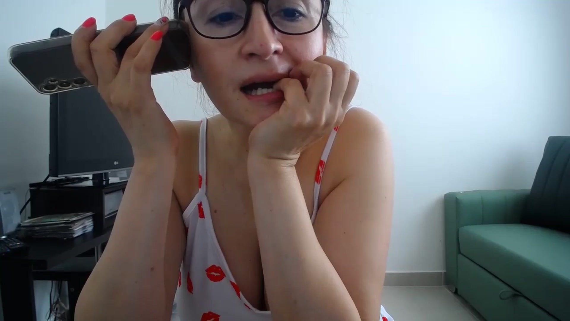 Gallery image thumbnail from Rach_sensual's myfreecams stream on, 08/03/2024, 18:01 image 5 of 20