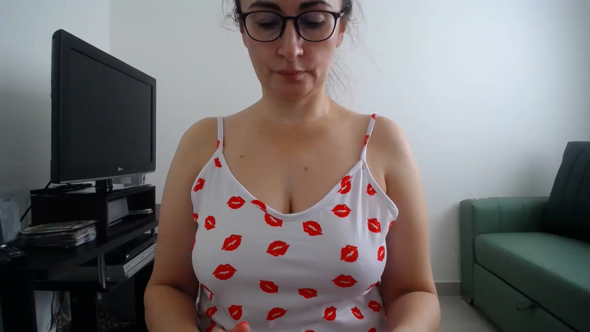 Gallery image thumbnail from Rach_sensual's myfreecams stream on, 08/03/2024, 18:01 image 12 of 20