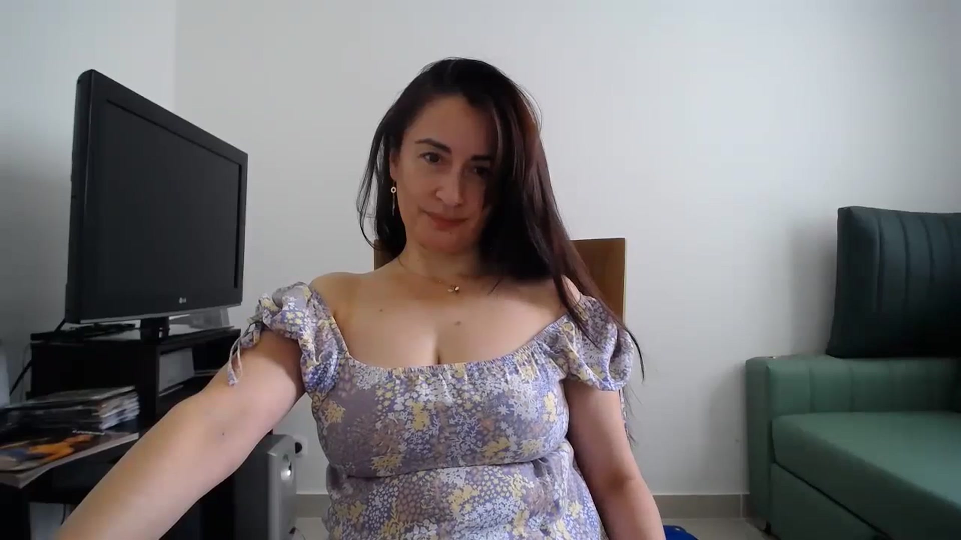 Gallery image thumbnail from Rach_sensual's myfreecams stream on, 08/07/2024, 18:09 image 8 of 20