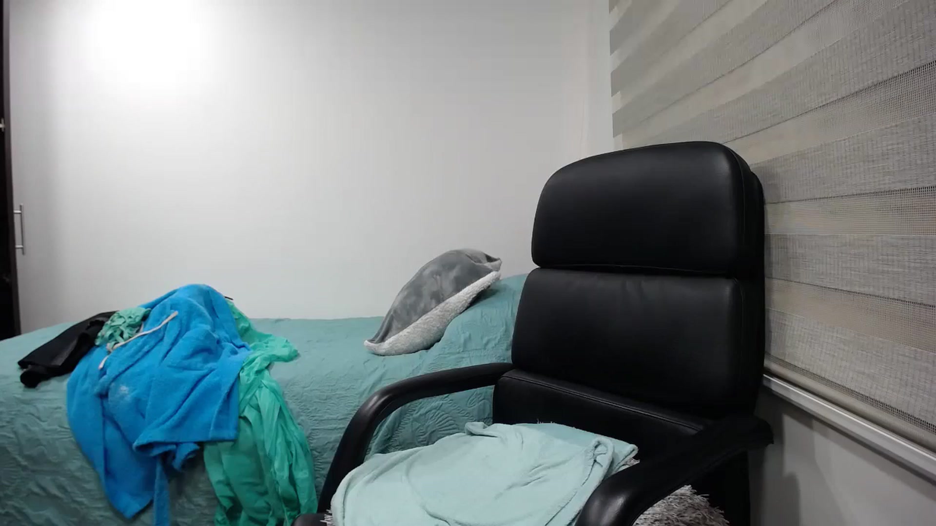 Gallery image thumbnail from Rach_sensual's myfreecams stream on, 10/13/2024, 17:43 image 15 of 20