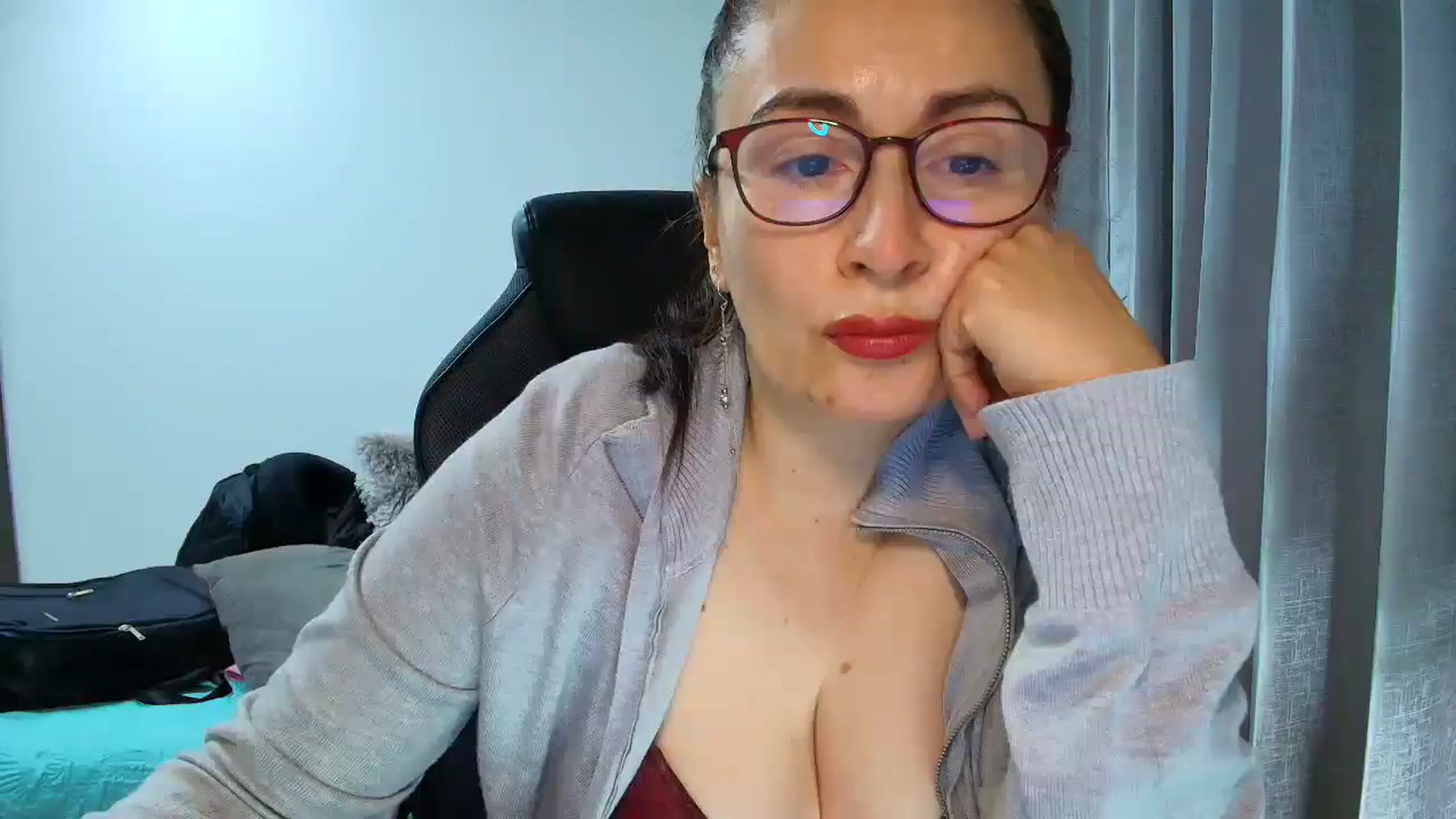 Gallery image thumbnail from Rach_sensual's myfreecams stream on, 09/01/2025, 24:50 image 8 of 20
