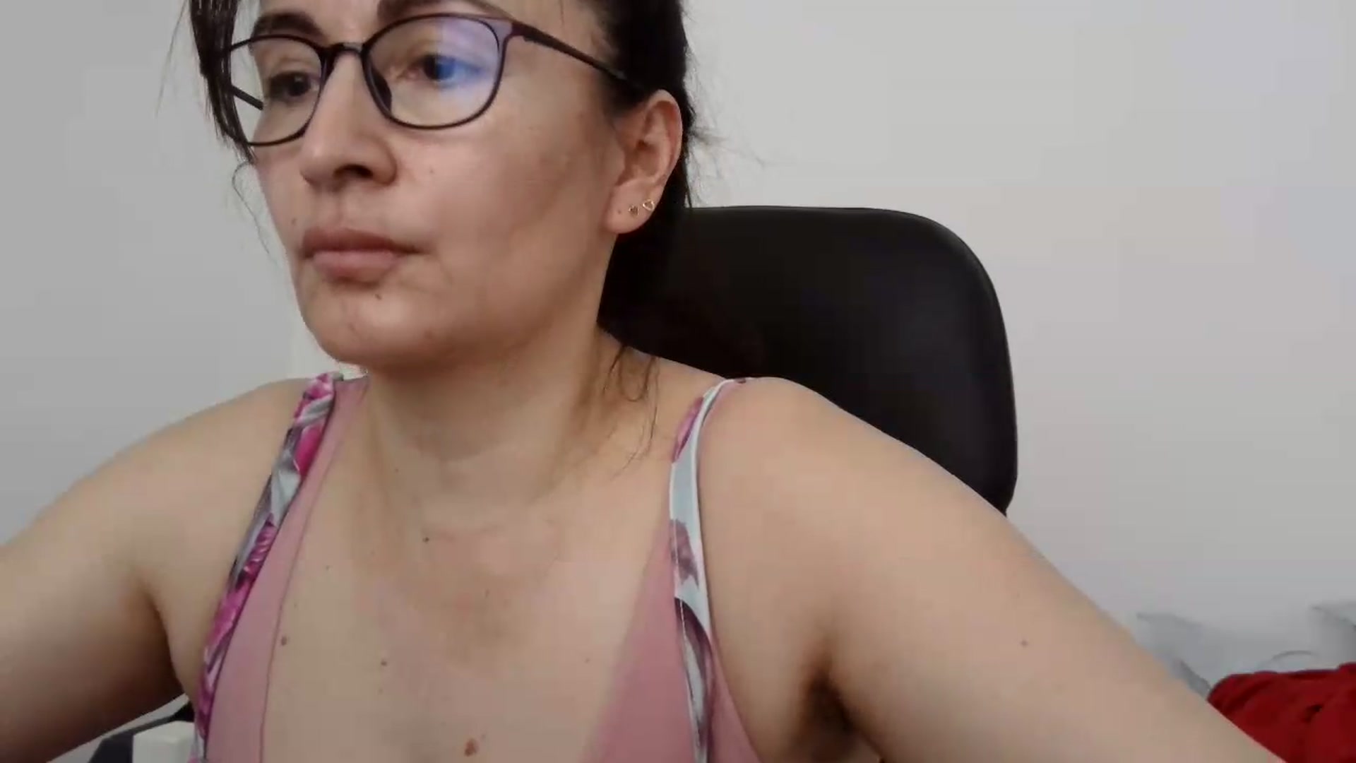 Gallery image thumbnail from Rach_sensual's myfreecams stream on, 05/03/2026, 16:58 image 7 of 20