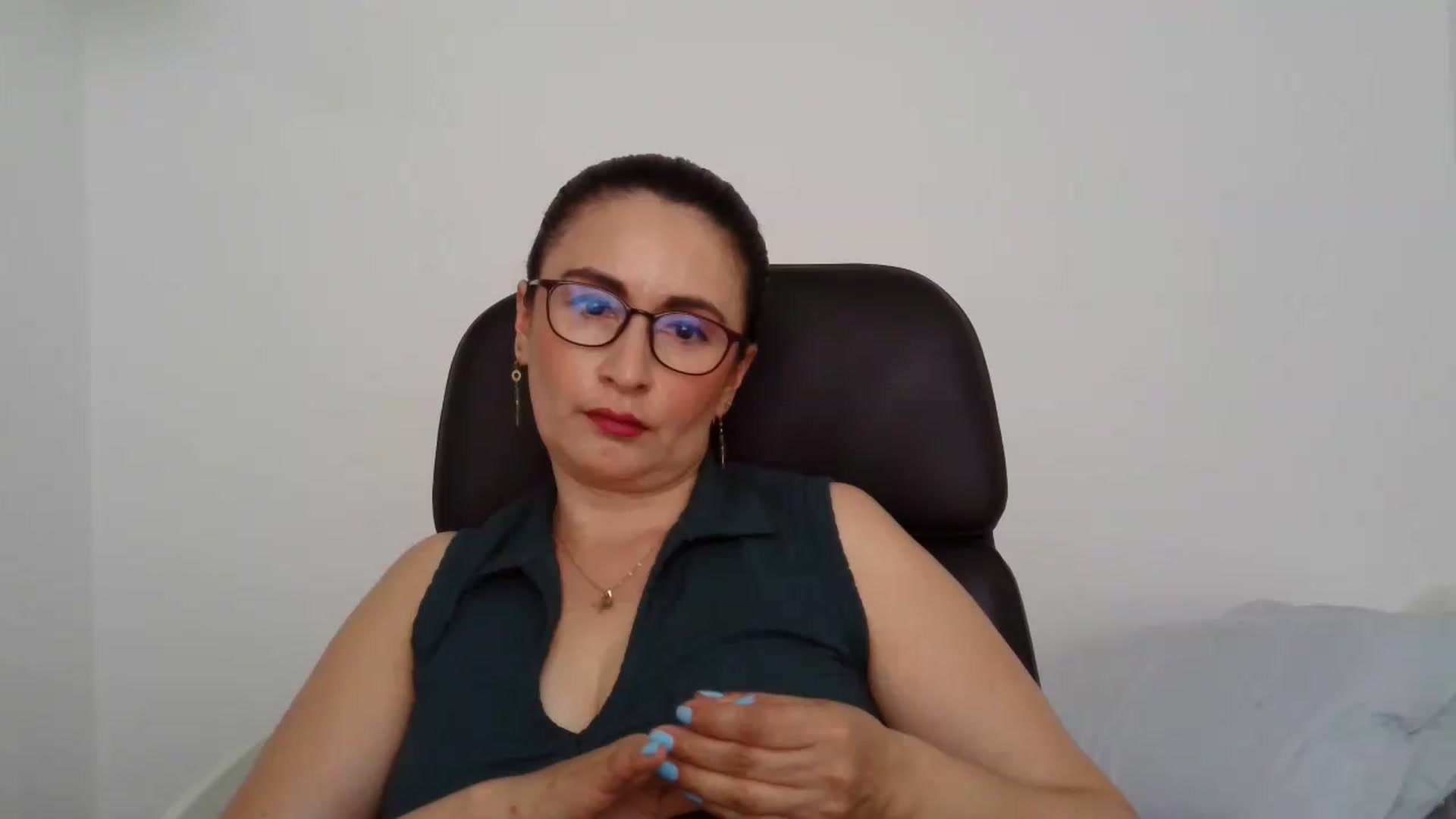 Gallery image thumbnail from Rach_sensual's myfreecams stream on, 07/16/2026, 20:27 image 6 of 20