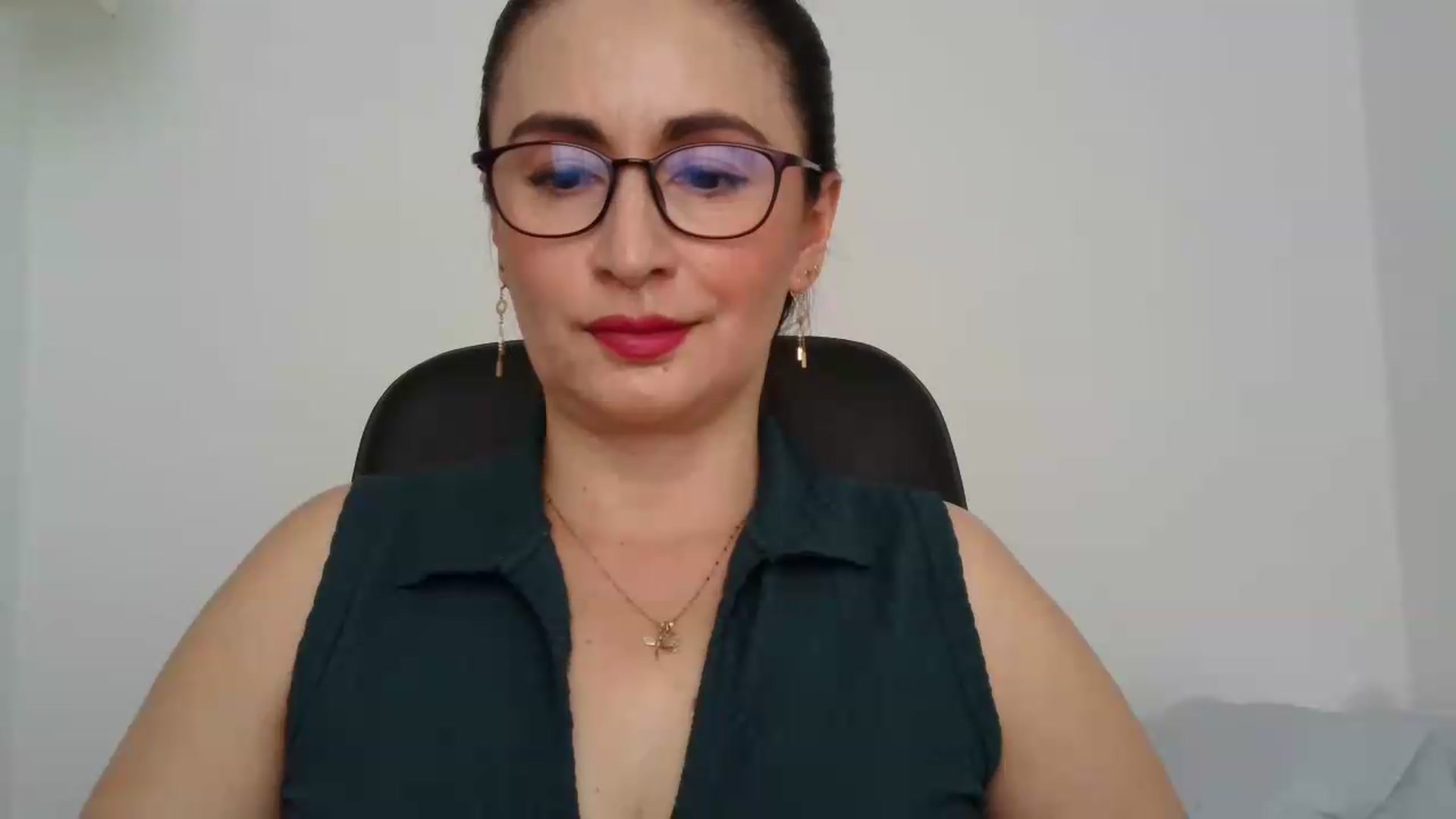 Gallery image thumbnail from Rach_sensual's myfreecams stream on, 07/16/2026, 20:27 image 2 of 20