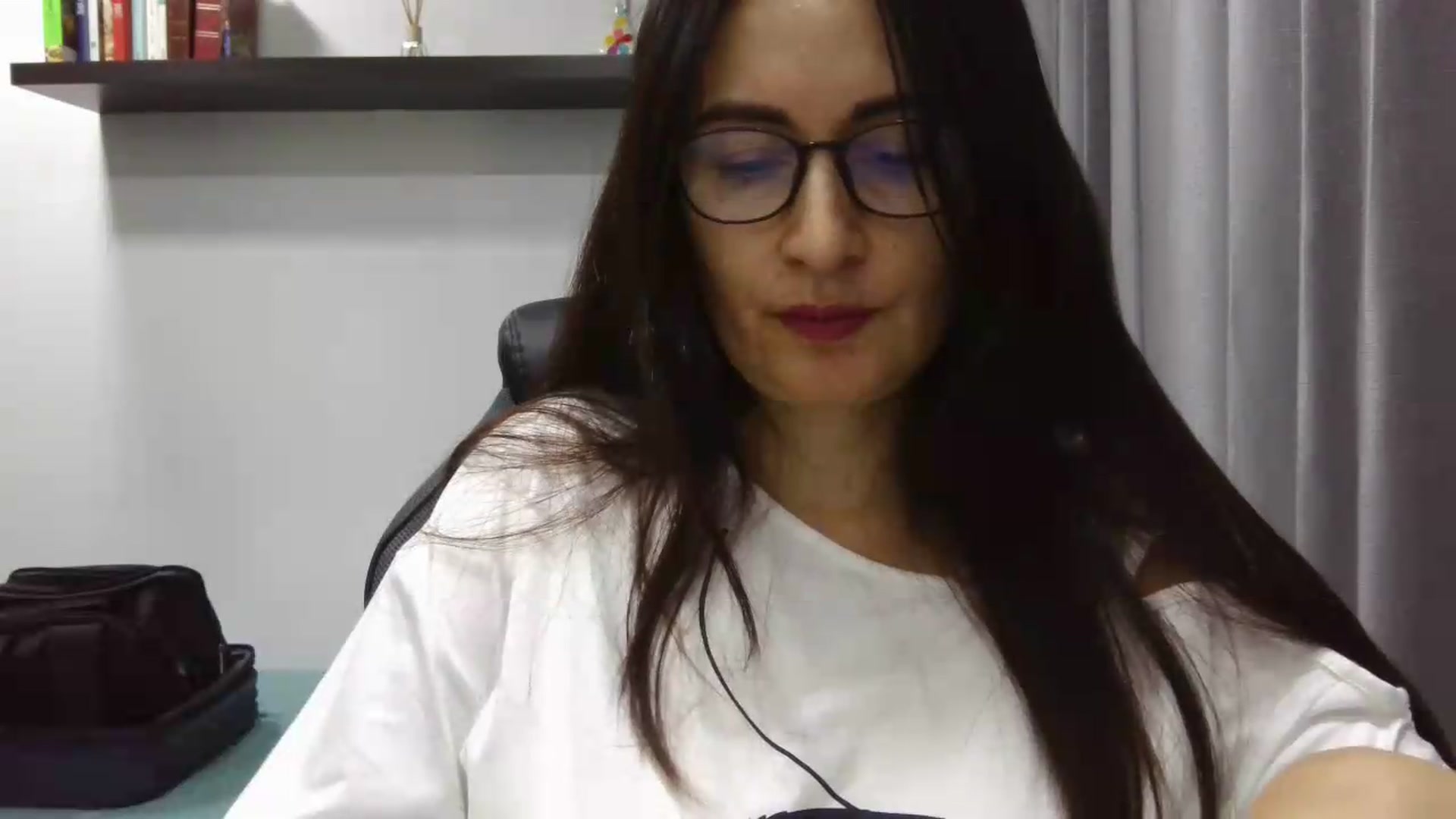 Gallery image thumbnail from Rach_sensual's myfreecams stream on, 08/18/2026, 24:46 image 18 of 20