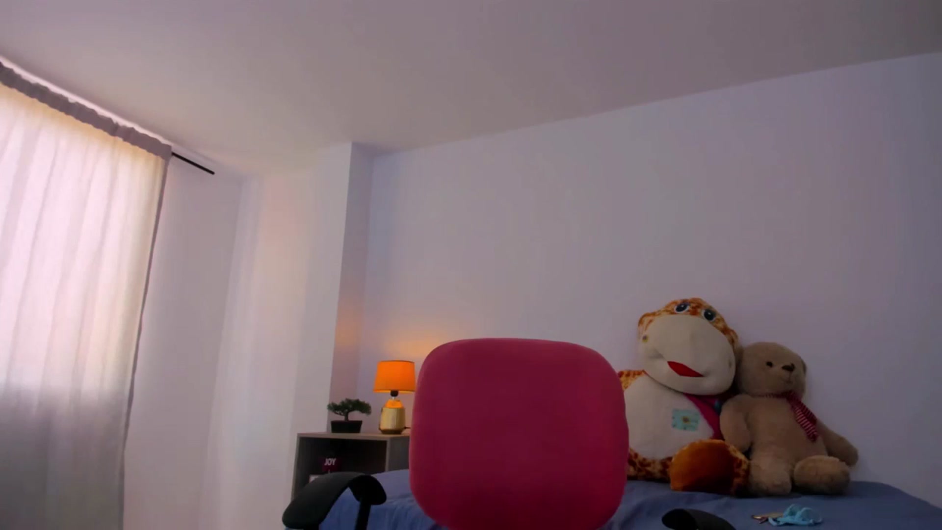 Gallery image thumbnail from Racheel_boobs's myfreecams stream on, 01/16/2024, 17:32 image 8 of 20