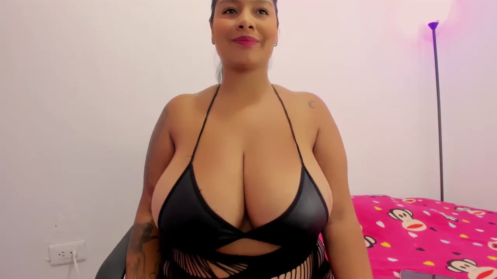 Gallery image thumbnail from Racheel_boobs's myfreecams stream on, 09/04/2024, 14:30 image 4 of 20
