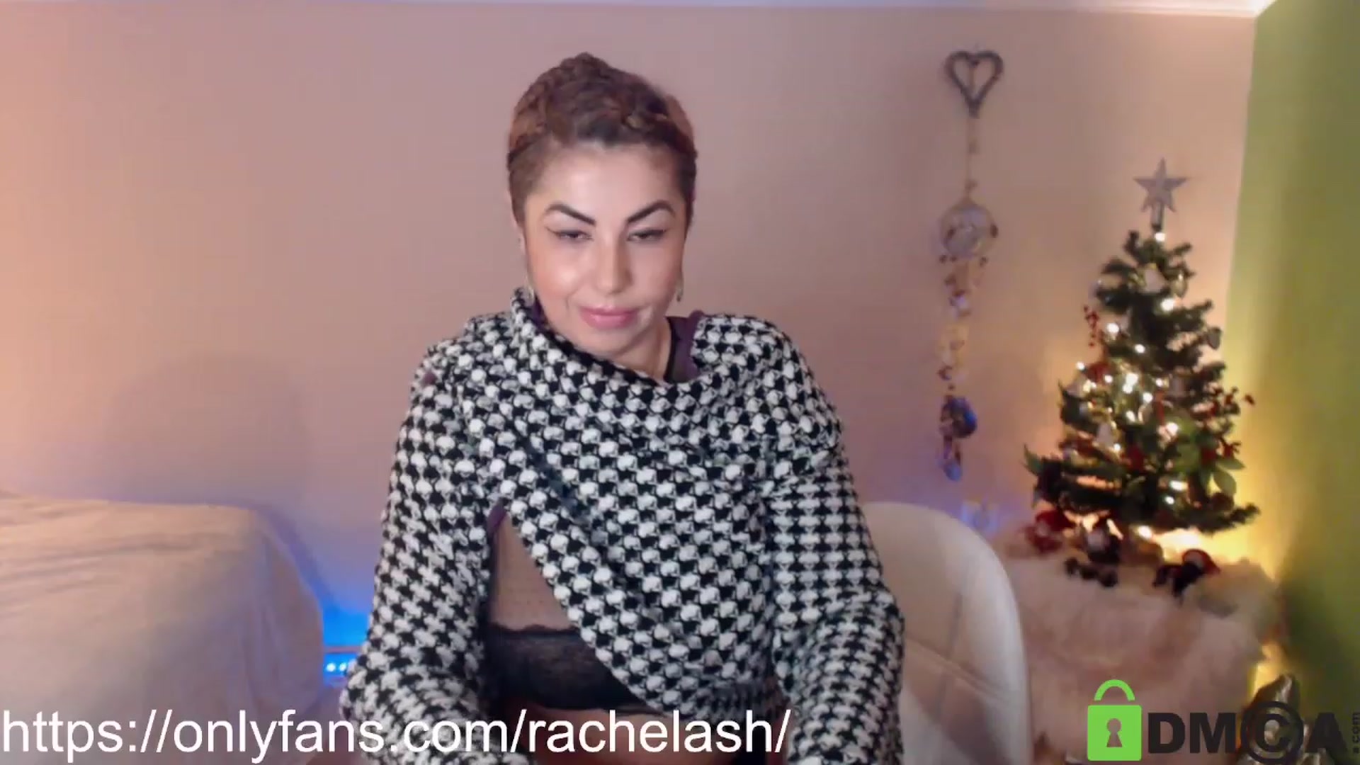 Gallery image thumbnail from RachelAsh's myfreecams stream on, 12/23/2022, 21:56 image 10 of 20