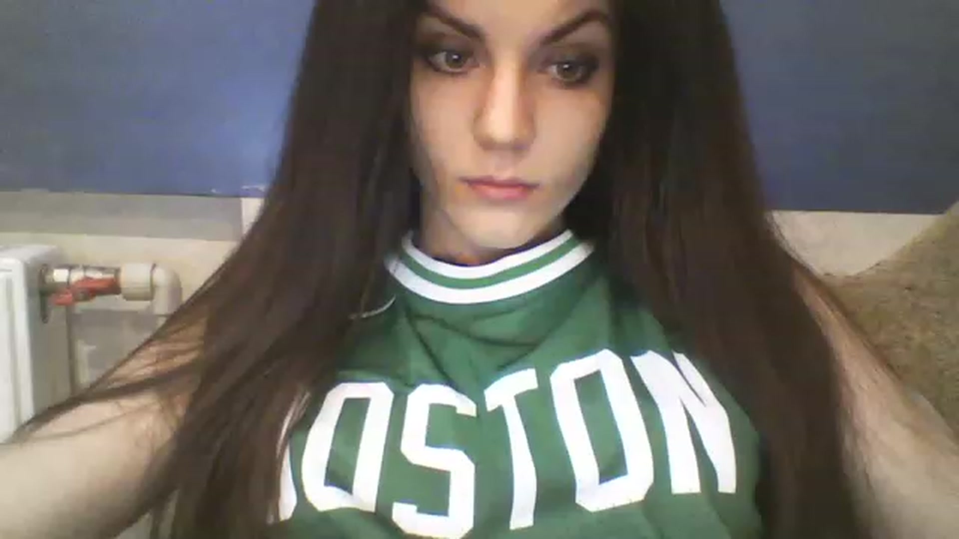 Gallery image thumbnail from RachelGreen88's myfreecams stream on, 12/25/2022, 13:20 image 17 of 20