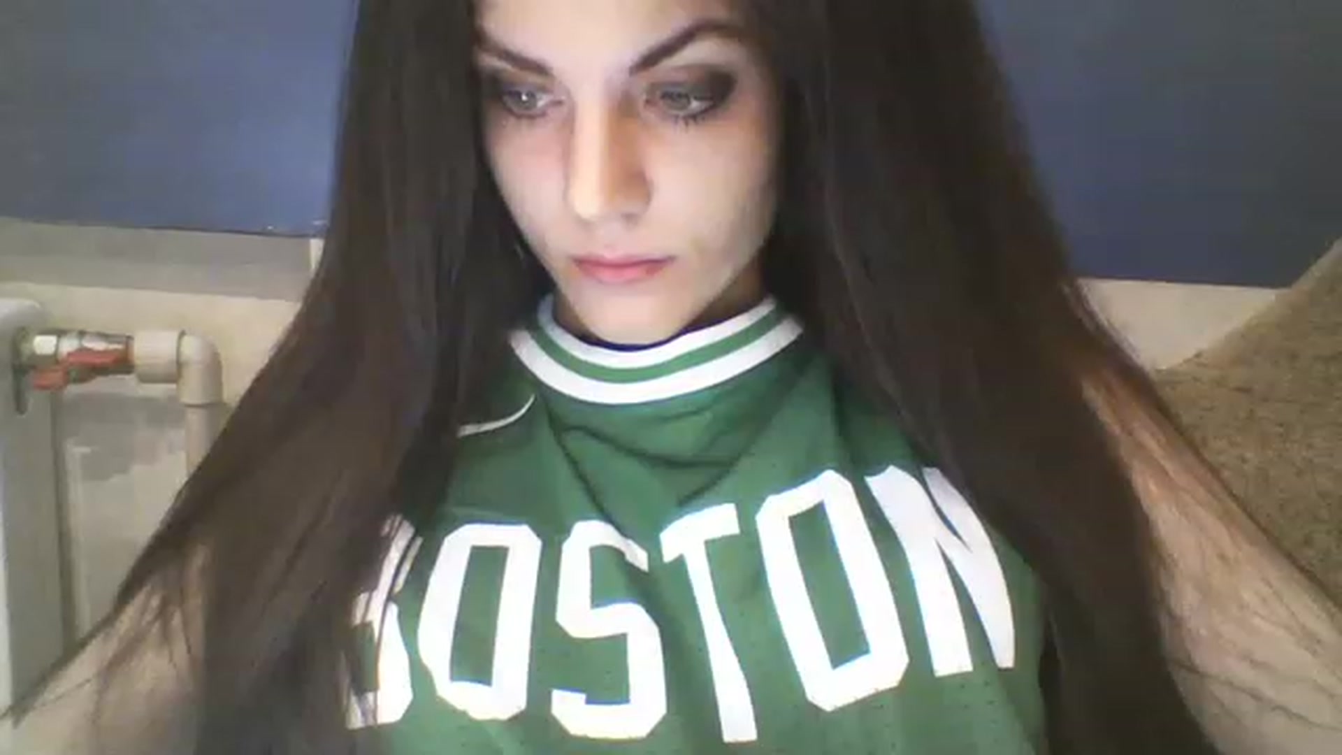 Gallery image thumbnail from RachelGreen88's myfreecams stream on, 12/25/2022, 13:20 image 13 of 20