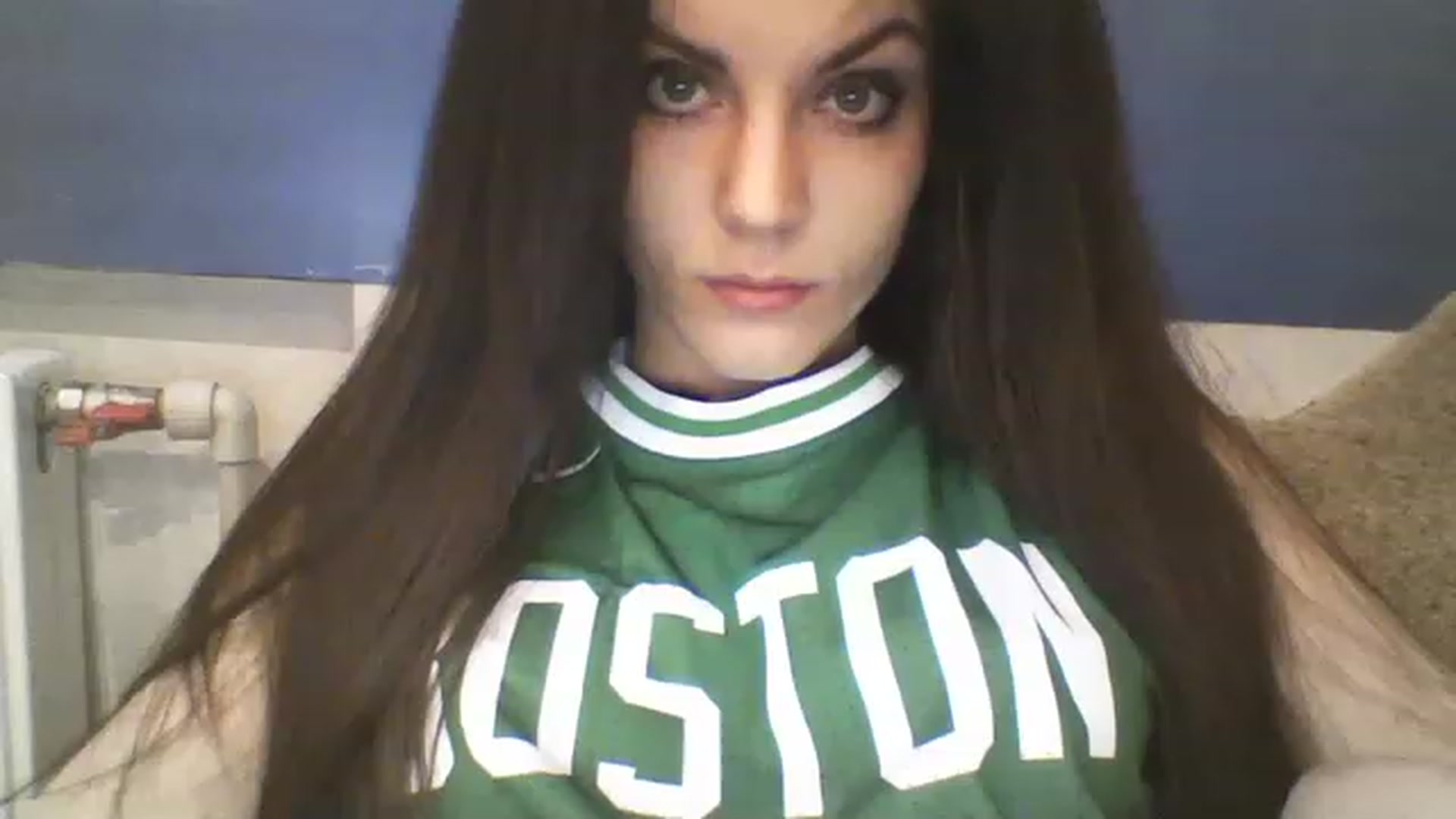 Gallery image thumbnail from RachelGreen88's myfreecams stream on, 12/25/2022, 13:20 image 14 of 20