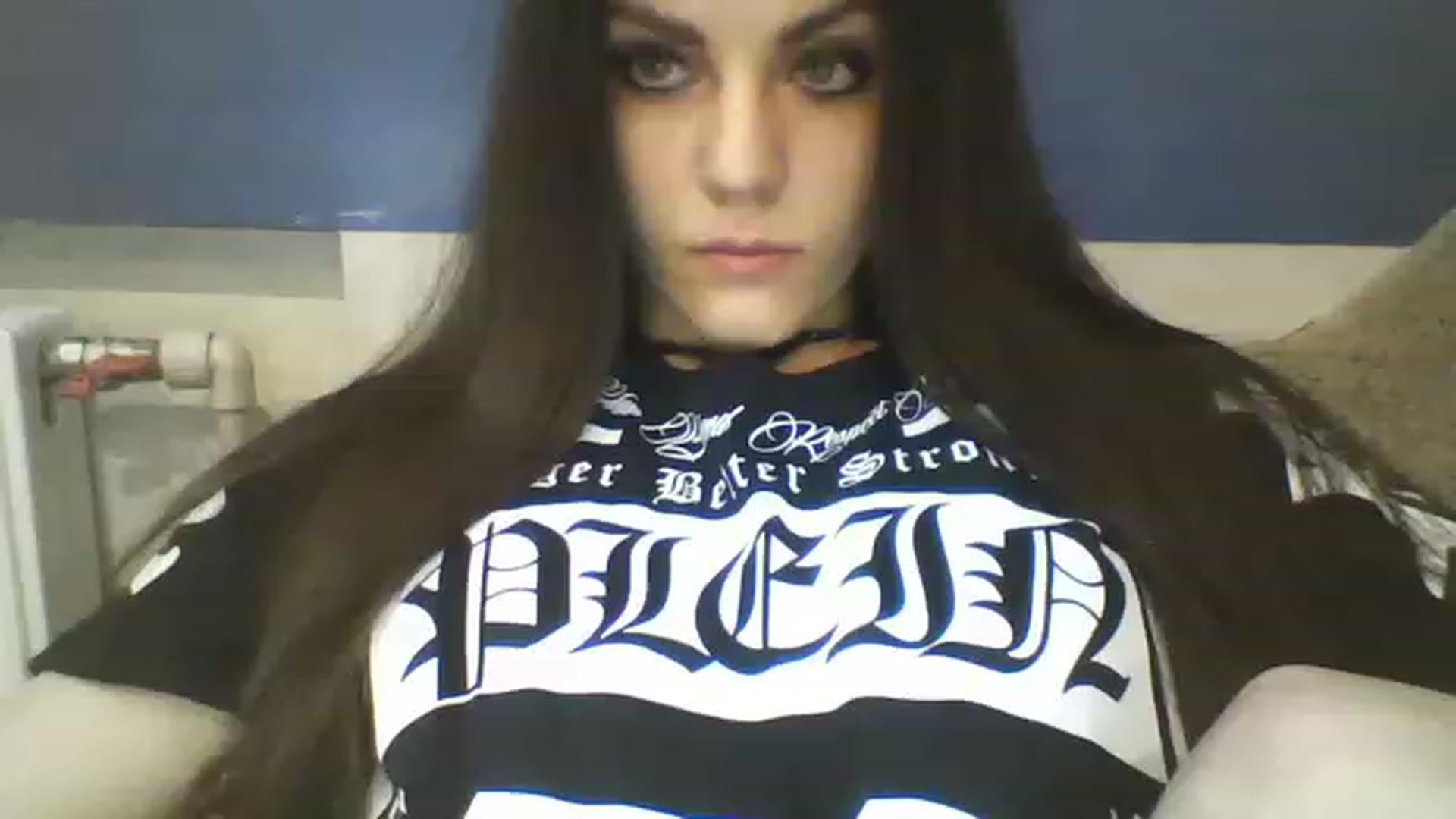 Gallery image thumbnail from RachelGreen88's myfreecams stream on, 12/29/2022, 13:23 image 18 of 20