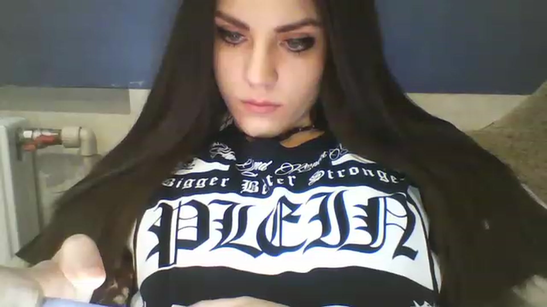 Gallery image thumbnail from RachelGreen88's myfreecams stream on, 12/29/2022, 13:23 image 19 of 20