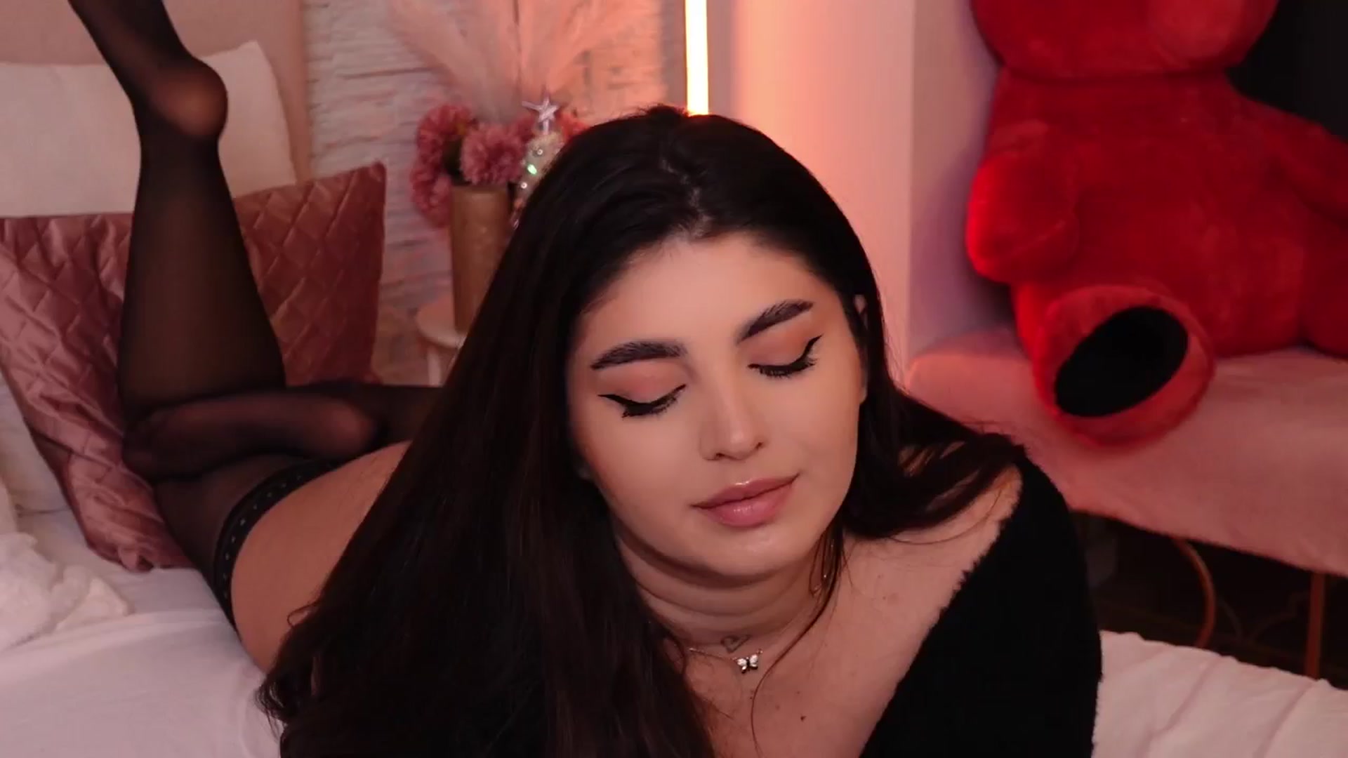 Gallery image thumbnail from RachelS's myfreecams stream on, 12/17/2024, 11:01 image 17 of 20