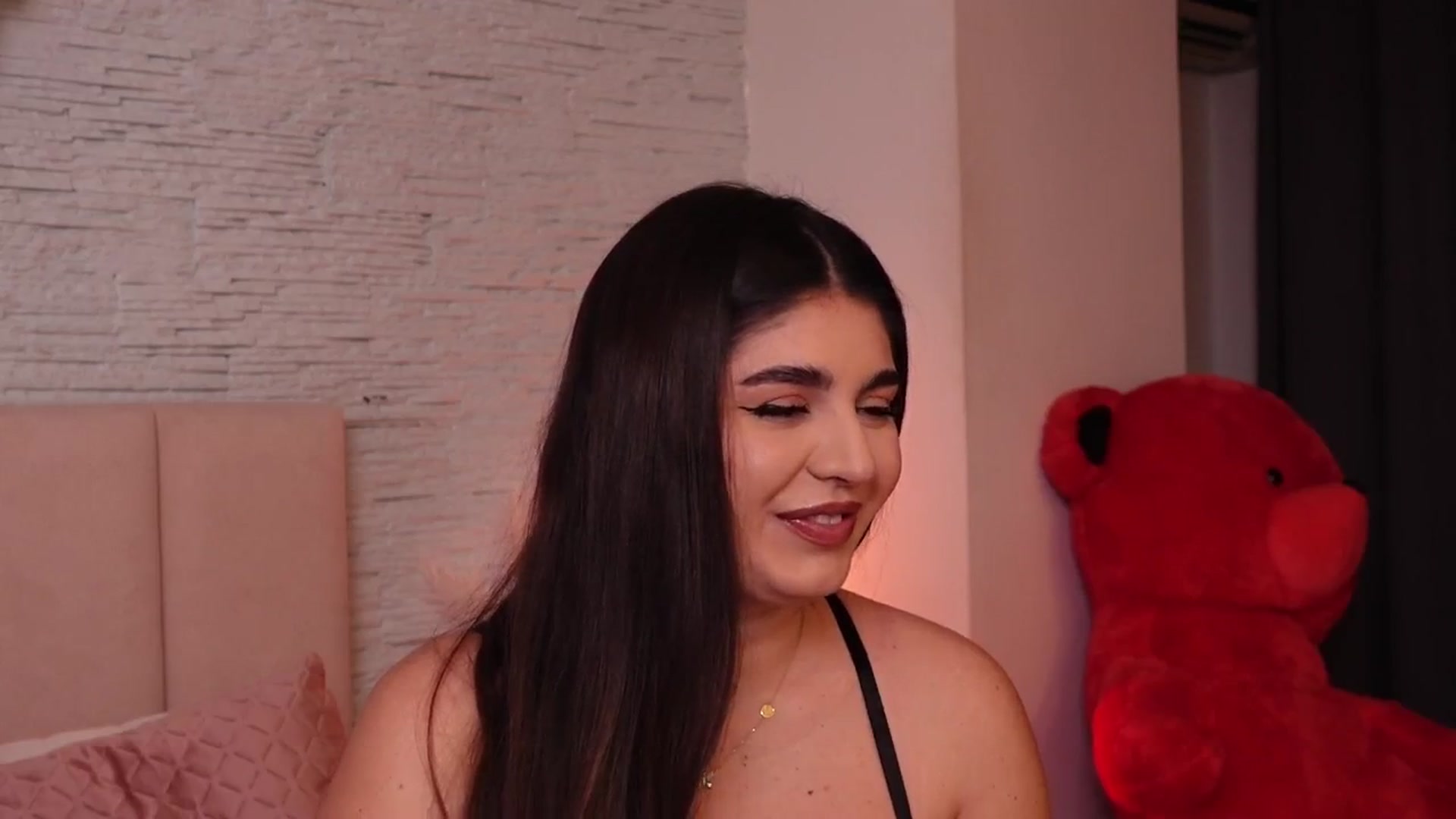 Gallery image thumbnail from RachelS's myfreecams stream on, 12/28/2024, 11:42 image 20 of 20