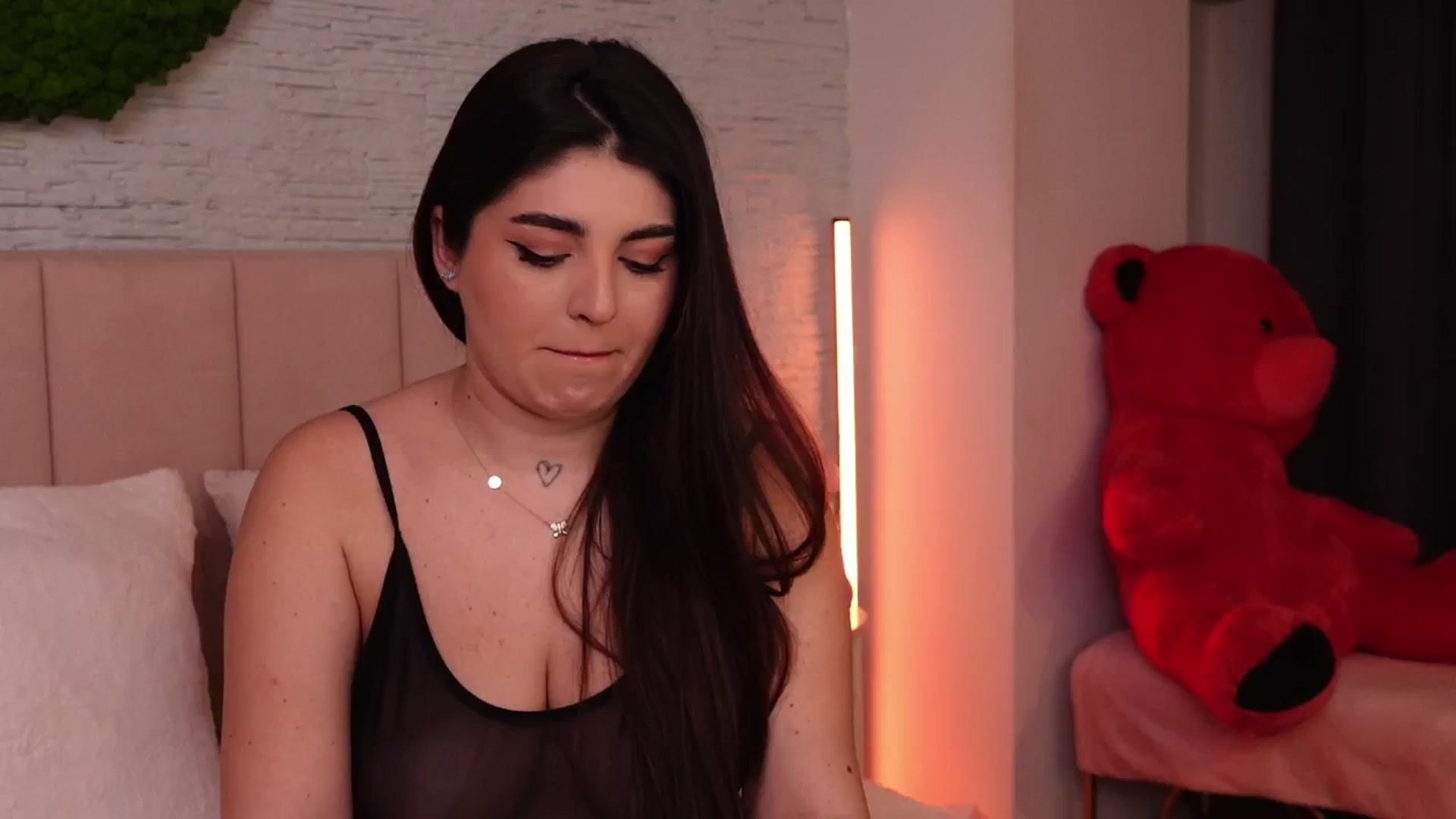 Gallery image thumbnail from RachelS's myfreecams stream on, 12/29/2024, 13:13 image 11 of 20