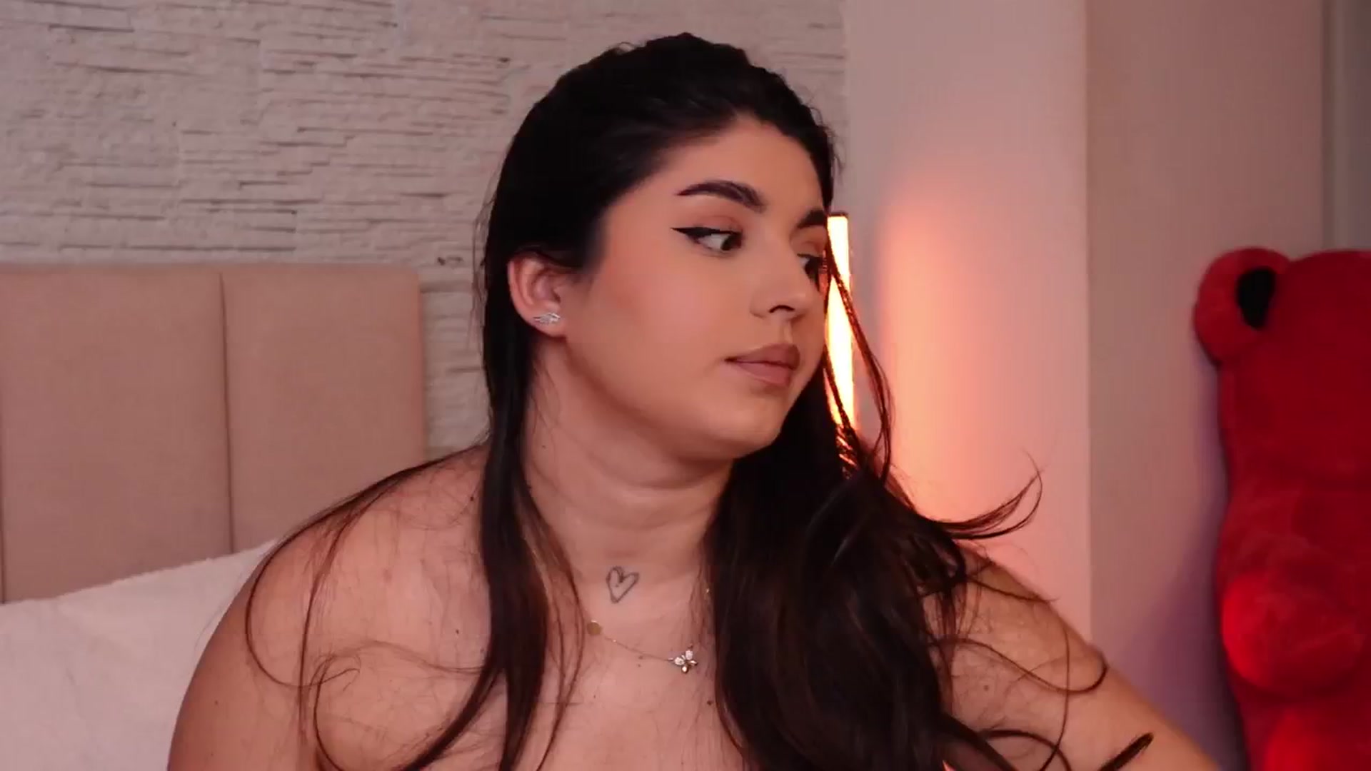 Gallery image thumbnail from RachelS's myfreecams stream on, 01/02/2025, 08:37 image 10 of 20
