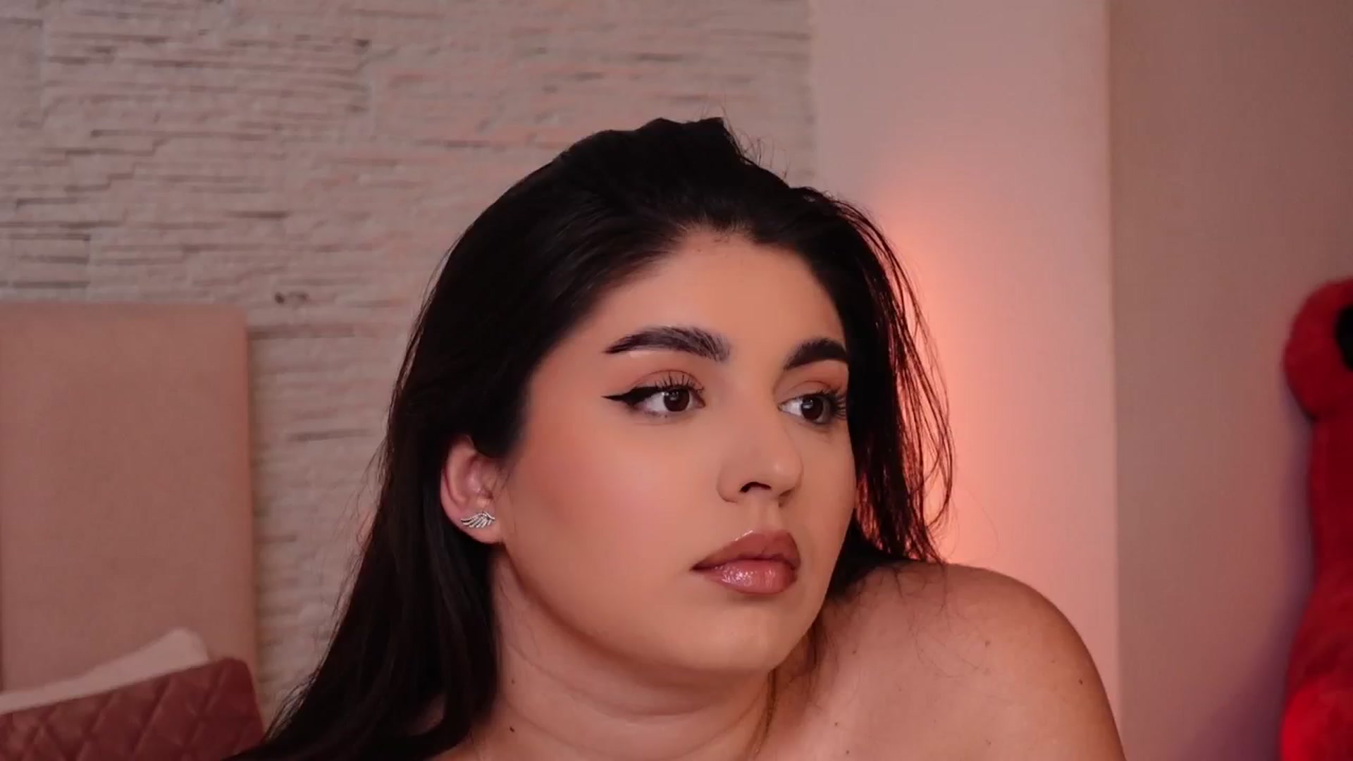 Gallery image thumbnail from RachelS's myfreecams stream on, 01/02/2025, 11:37 image 9 of 20