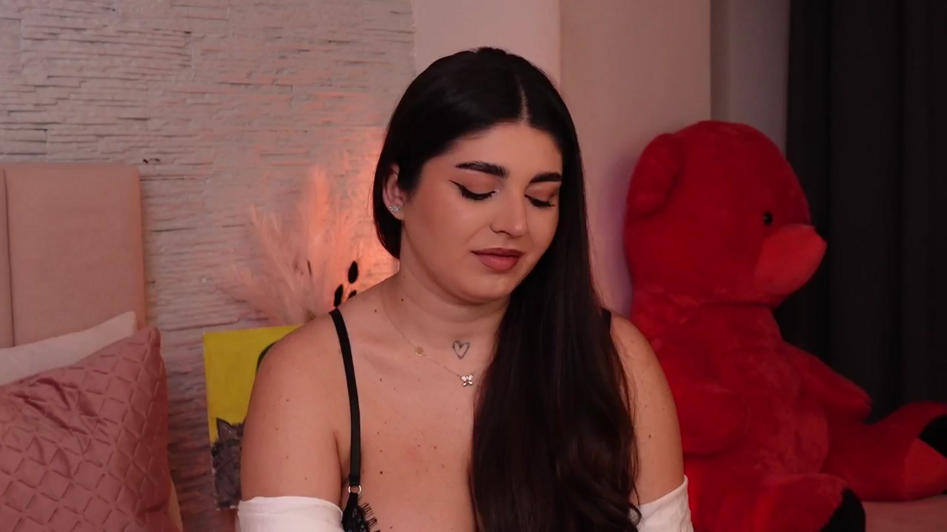 Gallery image thumbnail from RachelS's myfreecams stream on, 01/15/2025, 06:27 image 2 of 20