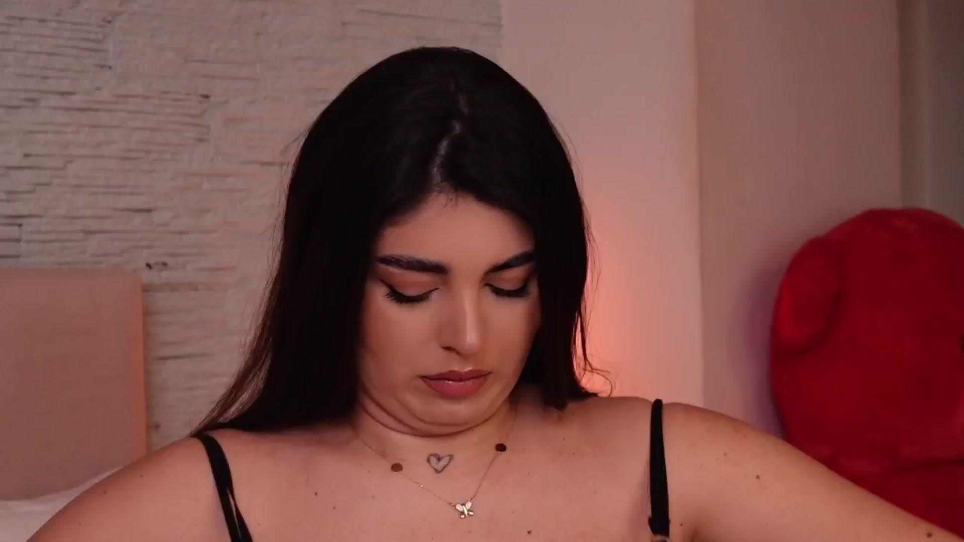 Gallery image thumbnail from RachelS's myfreecams stream on, 01/17/2025, 07:51 image 1 of 20