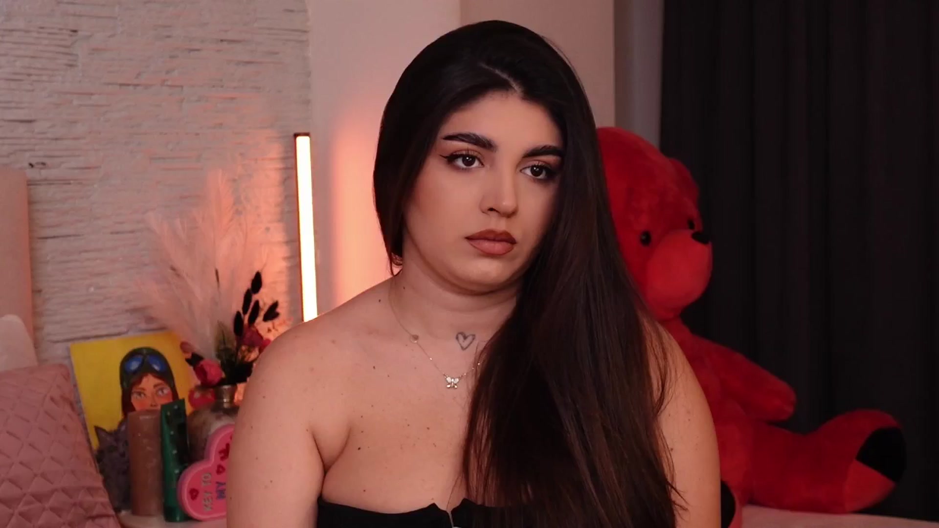Gallery image thumbnail from RachelS's myfreecams stream on, 01/23/2025, 08:02 image 6 of 20