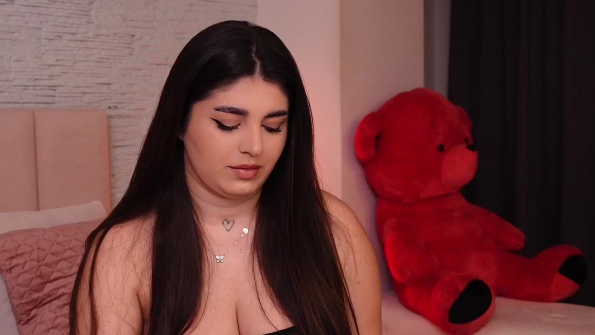 Gallery image thumbnail from RachelS's myfreecams stream on, 01/24/2025, 06:11 image 15 of 20