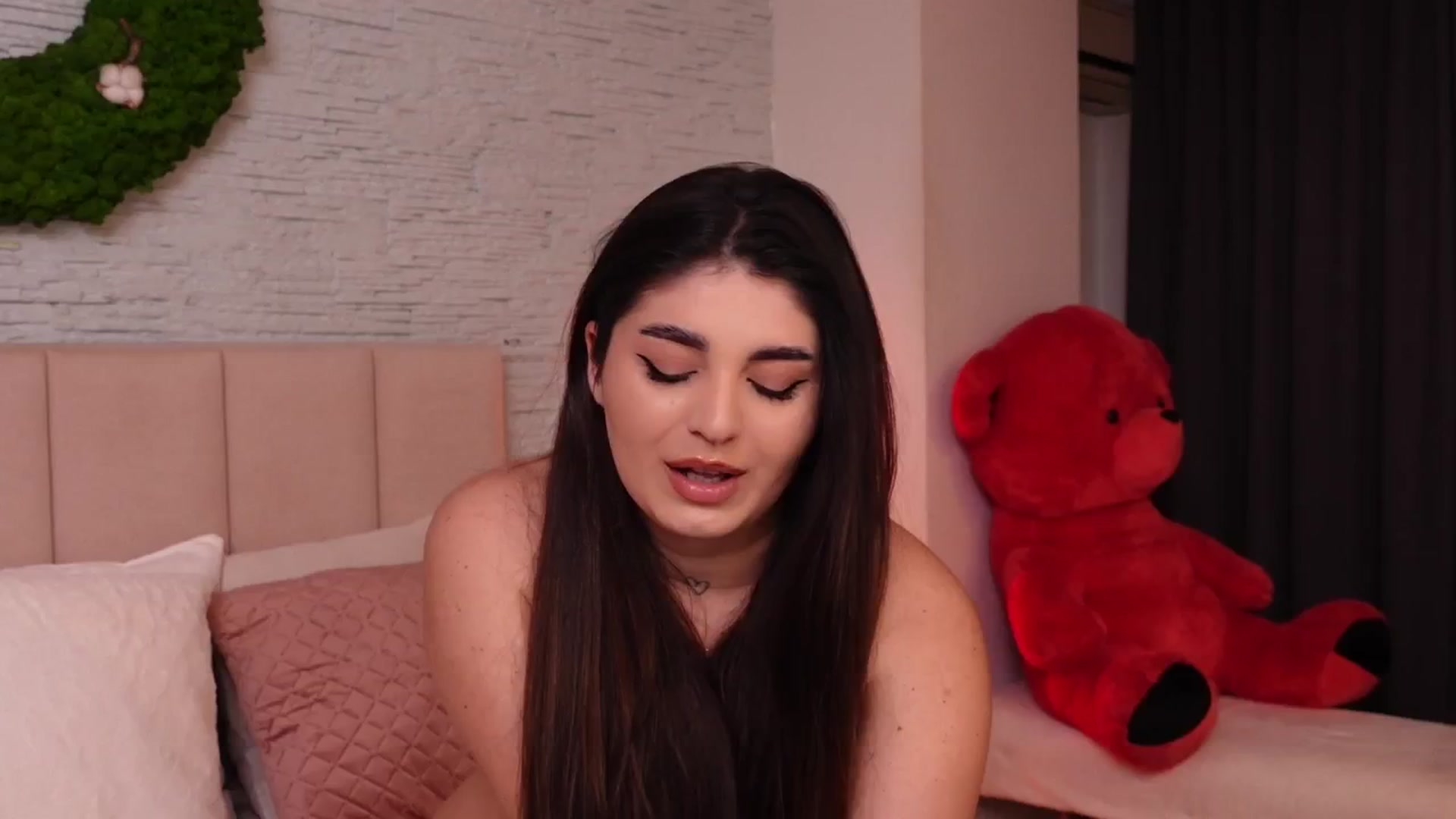 Gallery image thumbnail from RachelS's myfreecams stream on, 01/24/2025, 12:09 image 16 of 20