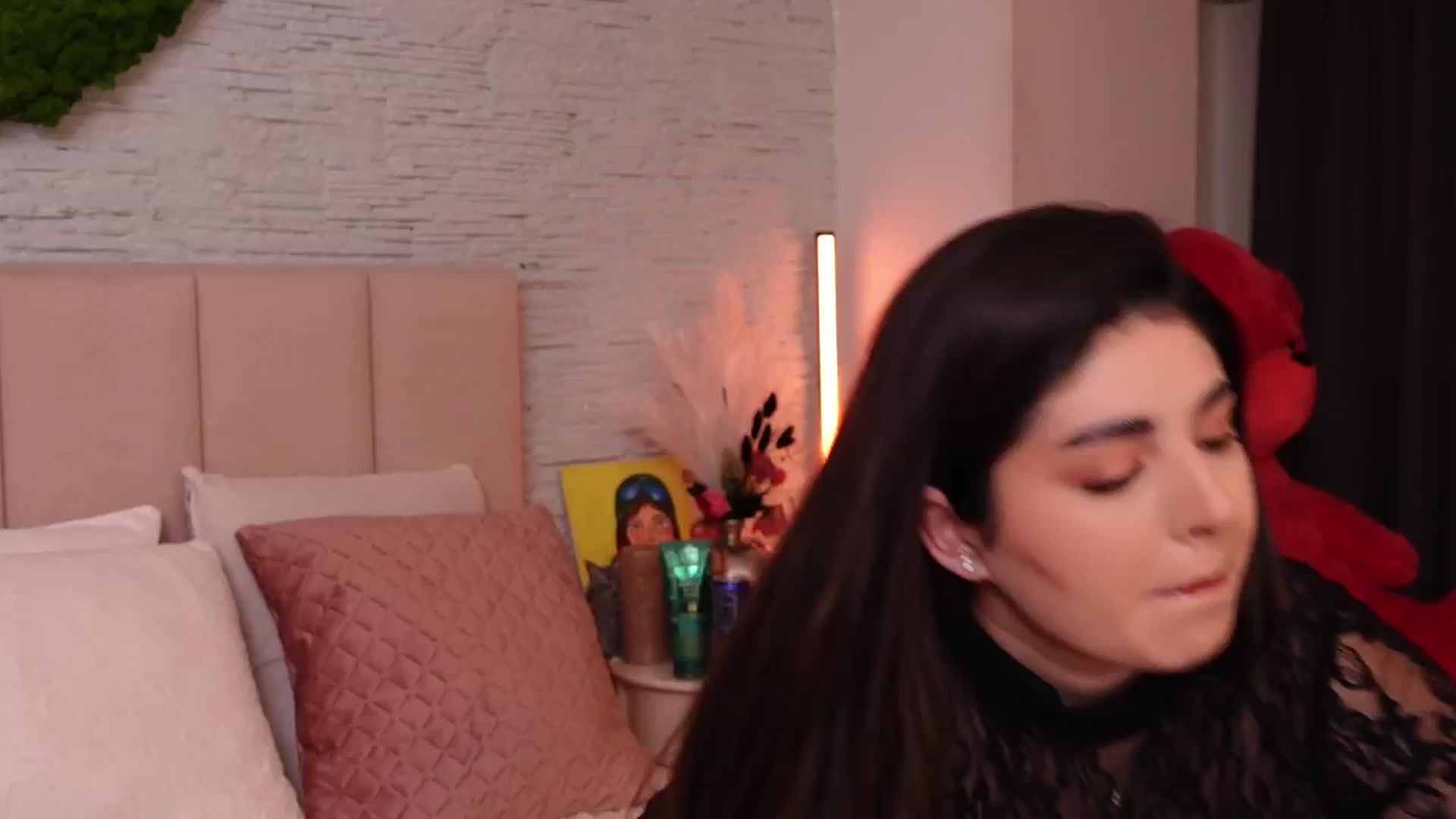 Gallery image thumbnail from RachelS's myfreecams stream on, 01/25/2025, 11:26 image 2 of 20