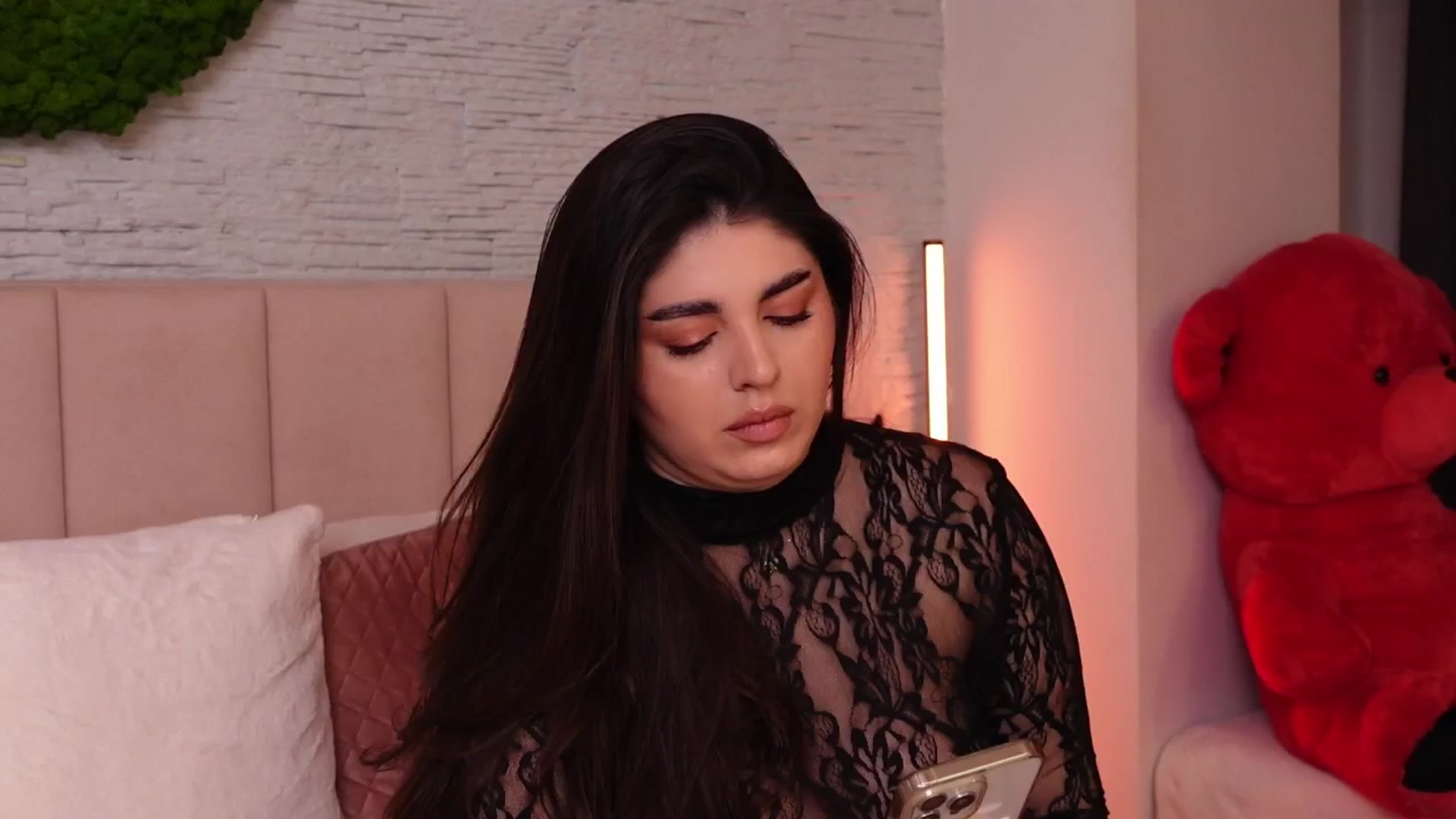 Gallery image thumbnail from RachelS's myfreecams stream on, 01/25/2025, 13:24 image 7 of 20