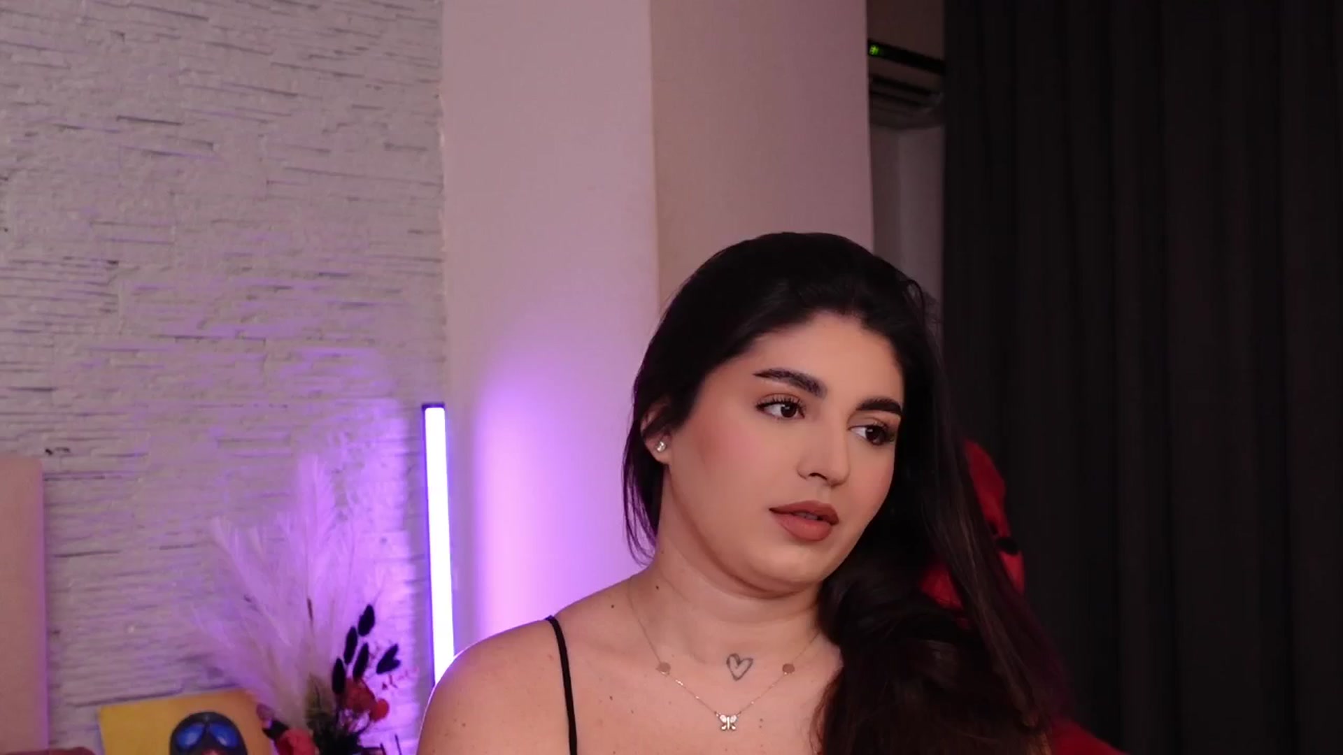 Gallery image thumbnail from RachelS's myfreecams stream on, 01/27/2025, 07:04 image 8 of 20