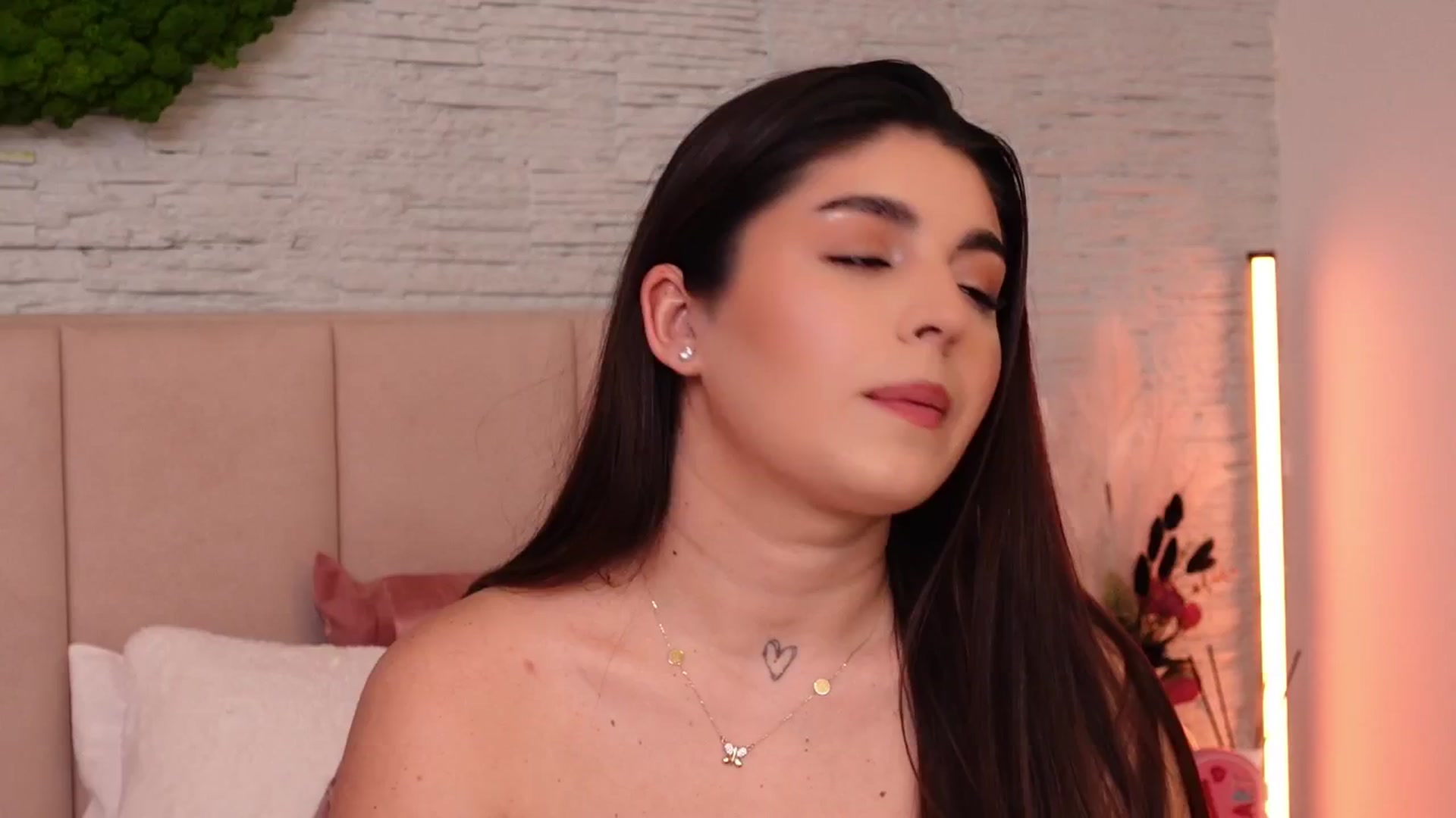 Gallery image thumbnail from RachelS's myfreecams stream on, 01/29/2025, 11:31 image 12 of 20