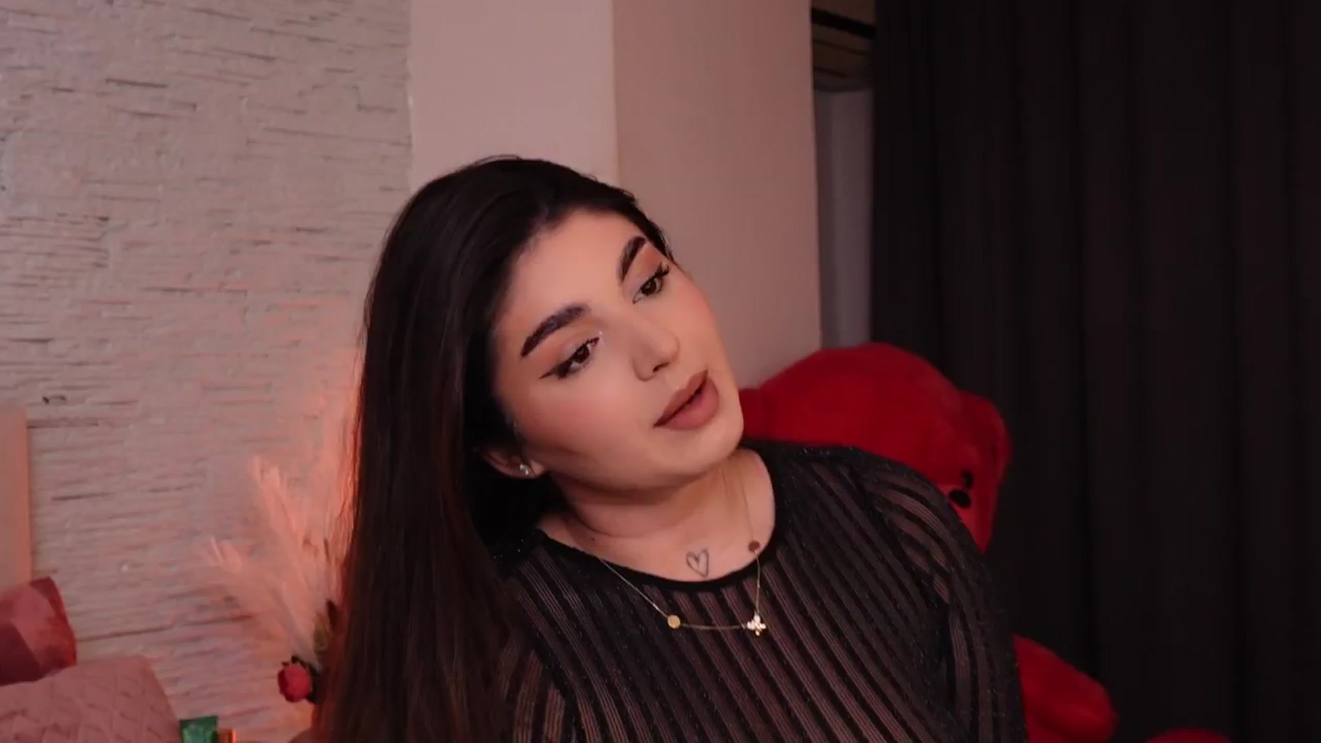 Gallery image thumbnail from RachelS's myfreecams stream on, 01/31/2025, 06:27 image 5 of 20