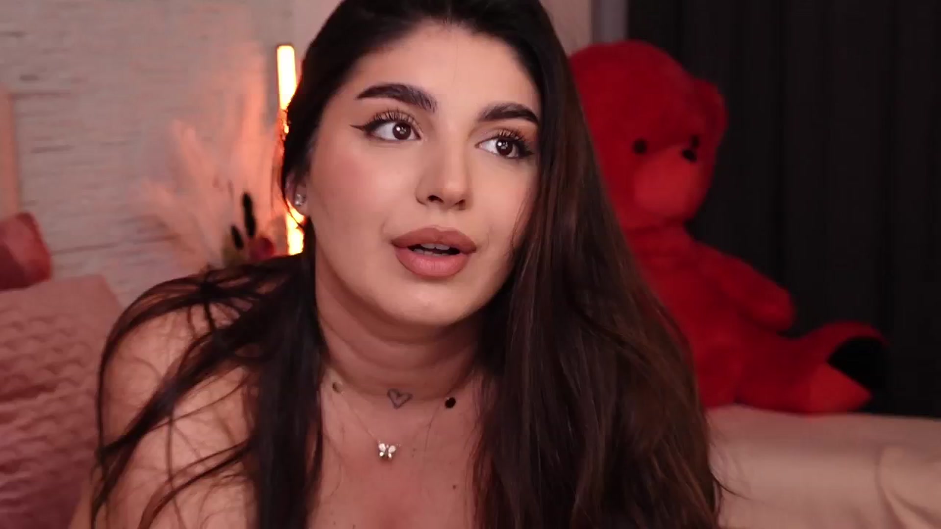 Gallery image thumbnail from RachelS's myfreecams stream on, 01/31/2025, 06:55 image 16 of 20