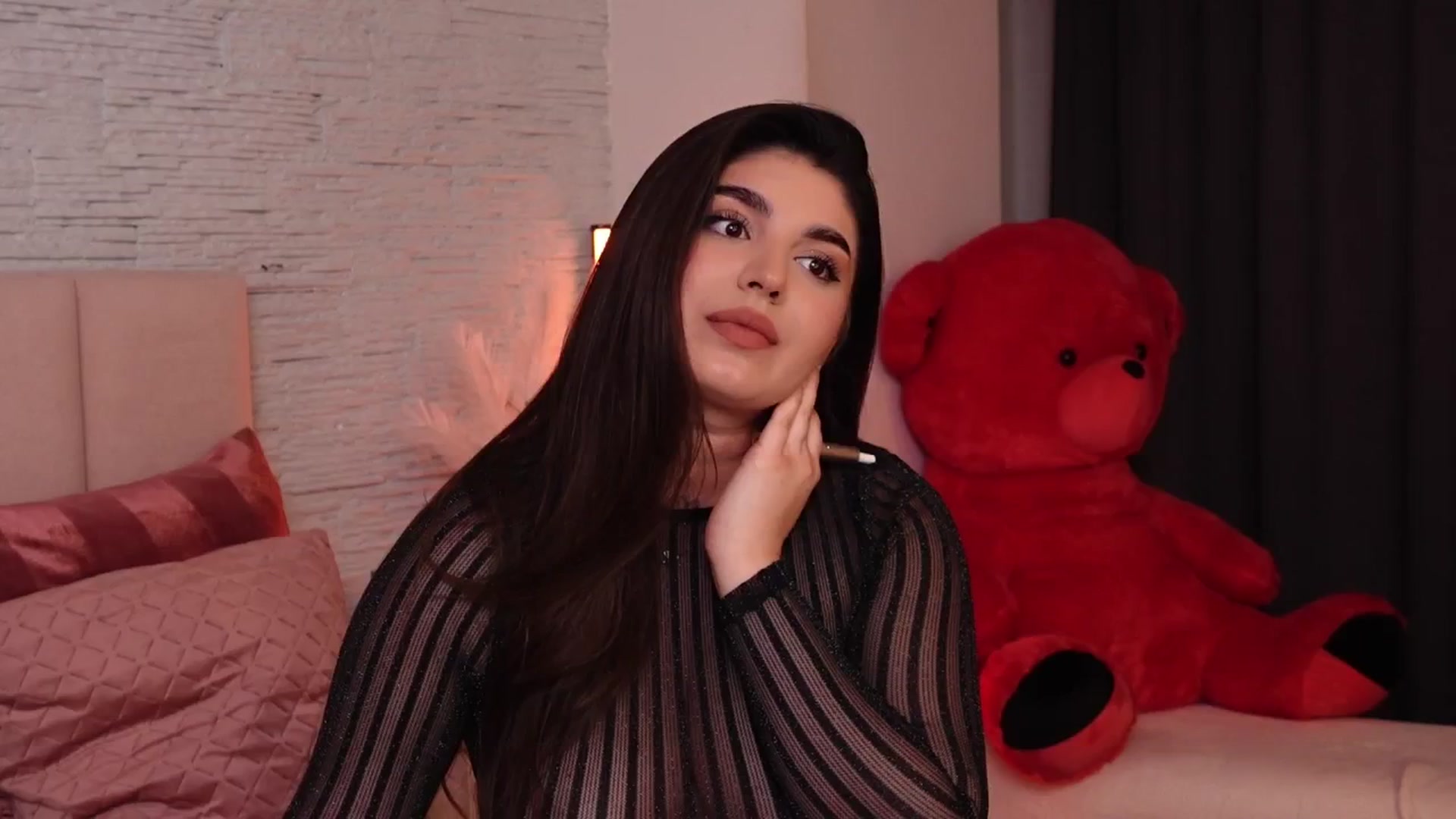 Gallery image thumbnail from RachelS's myfreecams stream on, 01/31/2025, 08:09 image 13 of 20