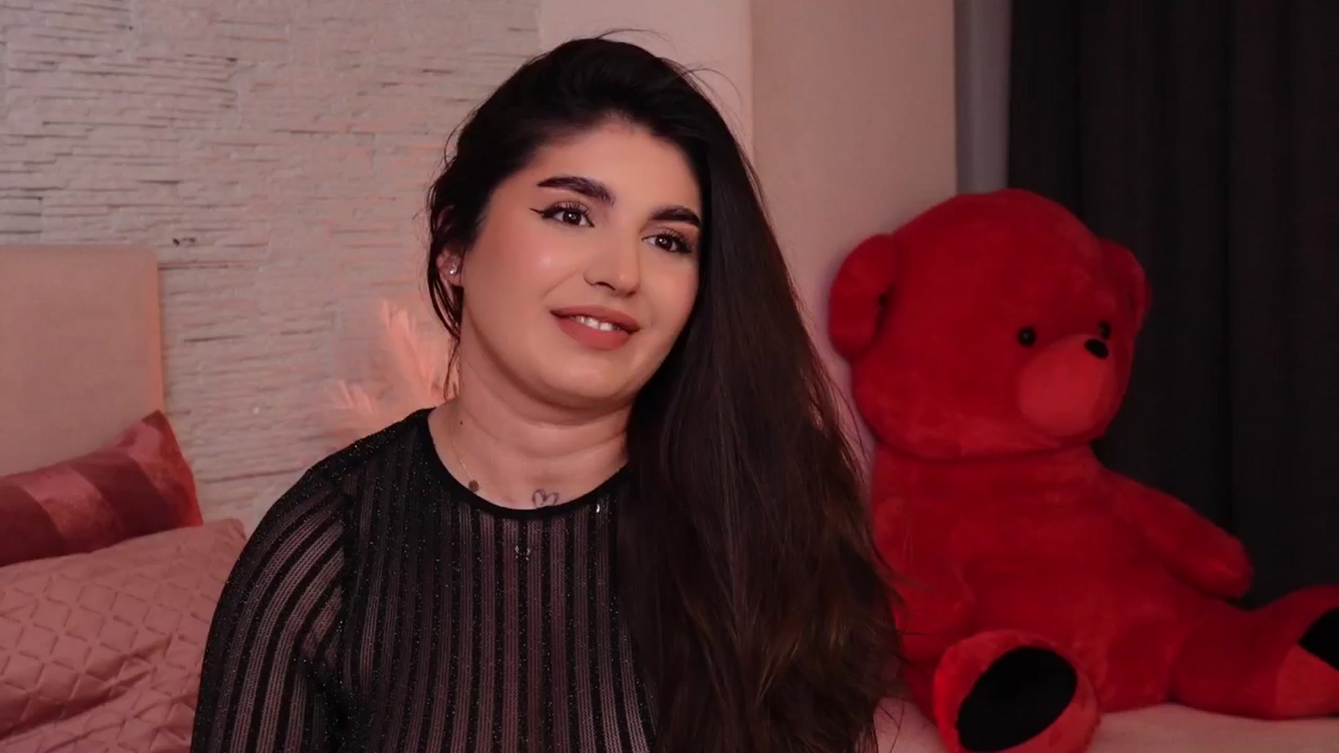 Gallery image thumbnail from RachelS's myfreecams stream on, 01/31/2025, 08:09 image 1 of 20