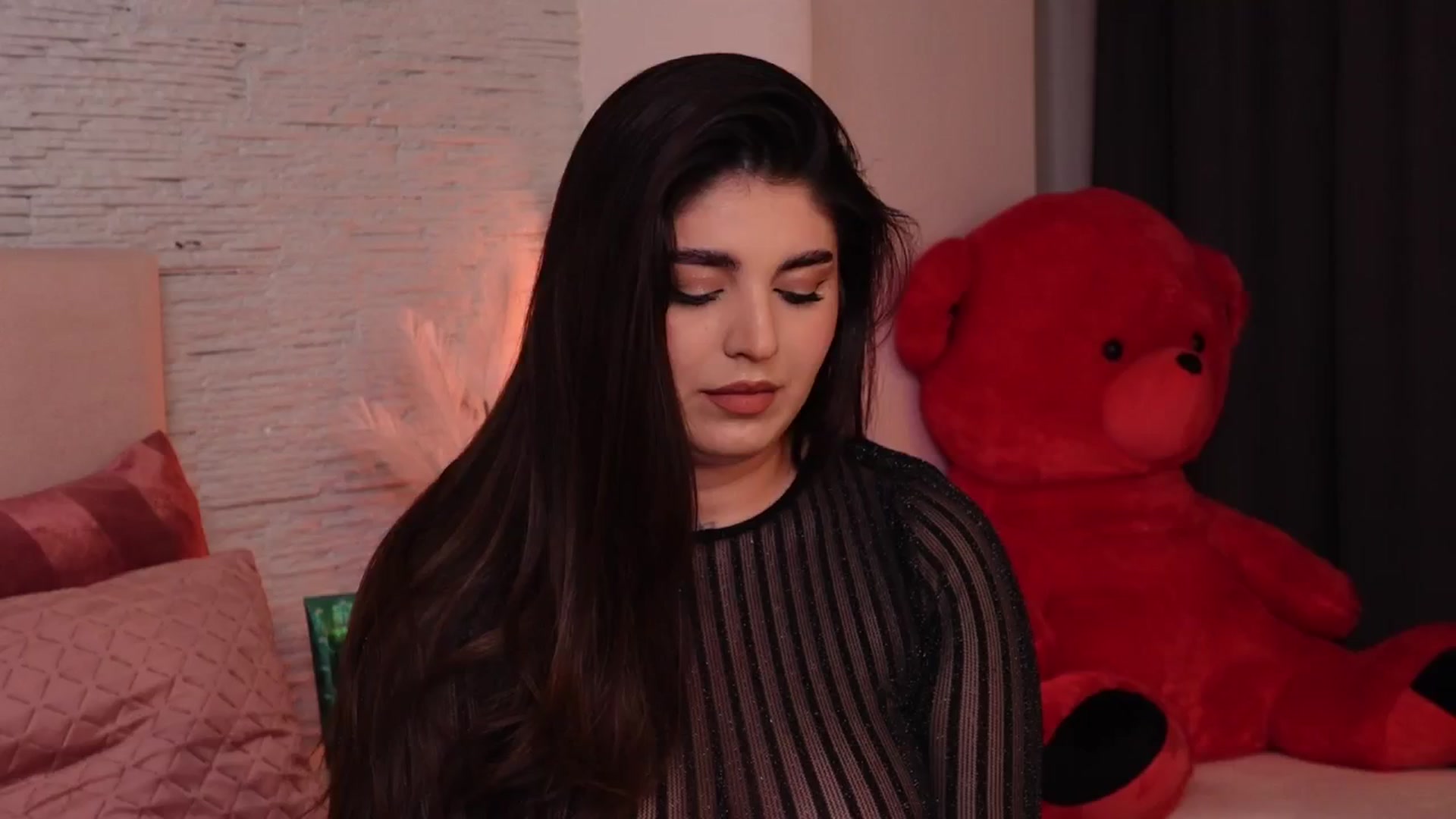 Gallery image thumbnail from RachelS's myfreecams stream on, 01/31/2025, 08:09 image 10 of 20
