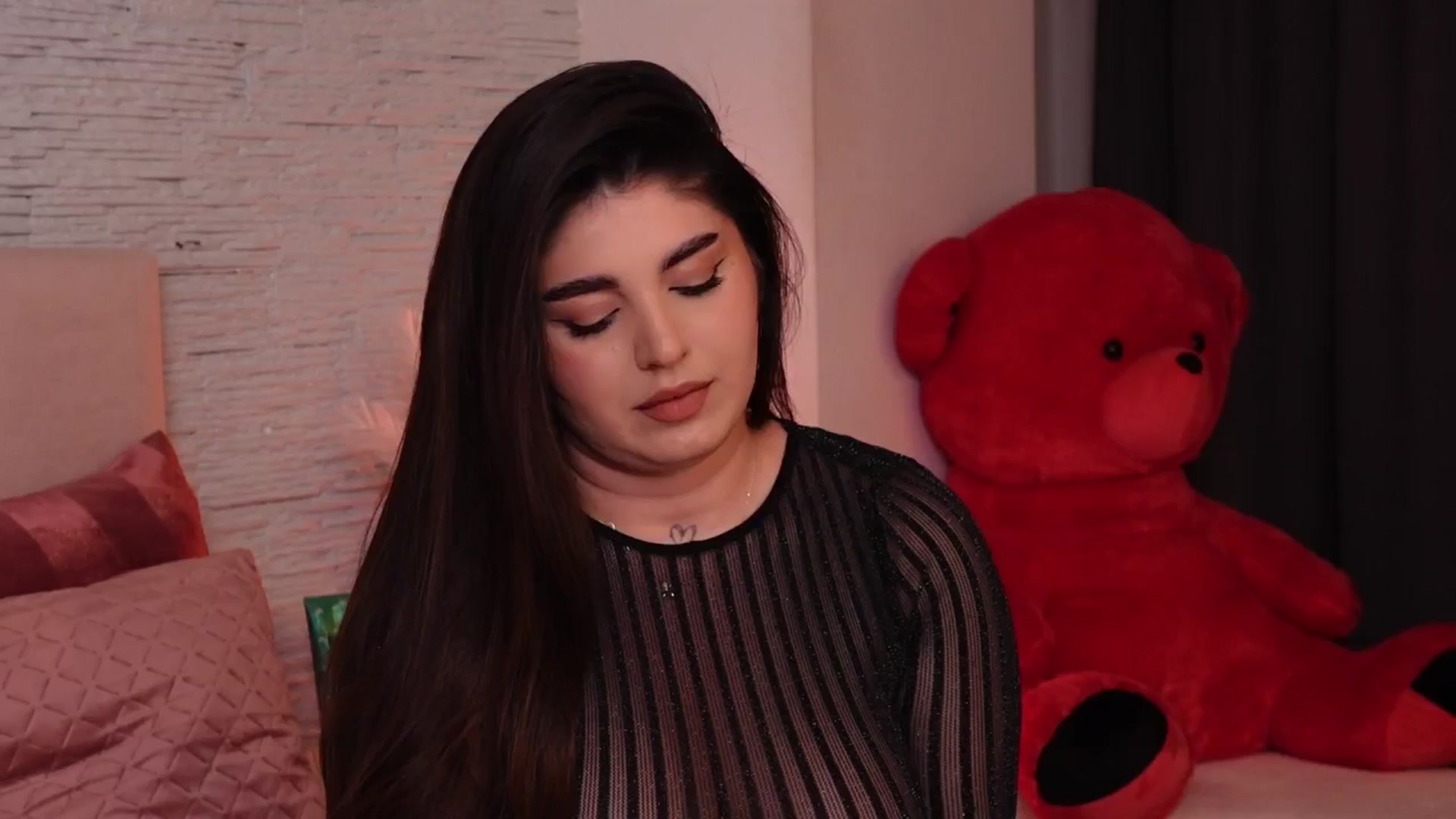 Gallery image thumbnail from RachelS's myfreecams stream on, 01/31/2025, 08:09 image 8 of 20