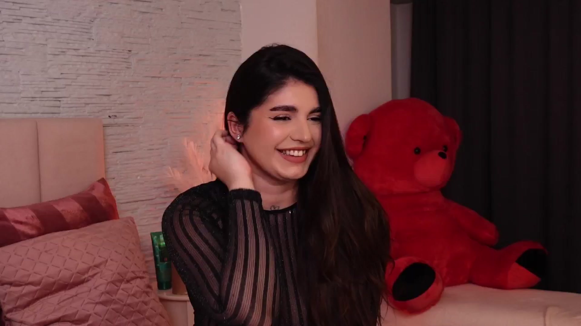 Gallery image thumbnail from RachelS's myfreecams stream on, 01/31/2025, 08:09 image 5 of 20