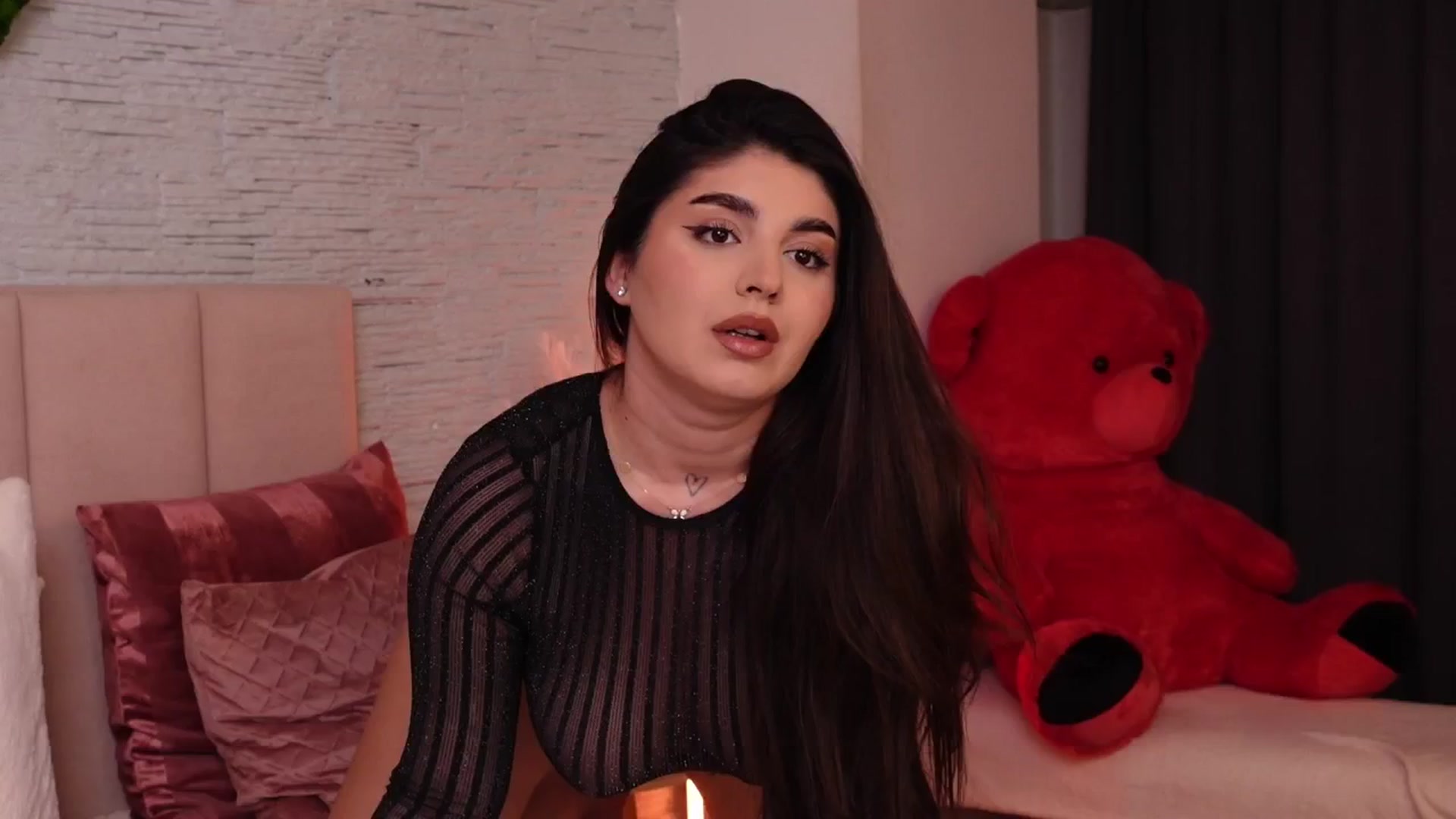 Gallery image thumbnail from RachelS's myfreecams stream on, 01/31/2025, 10:40 image 3 of 20
