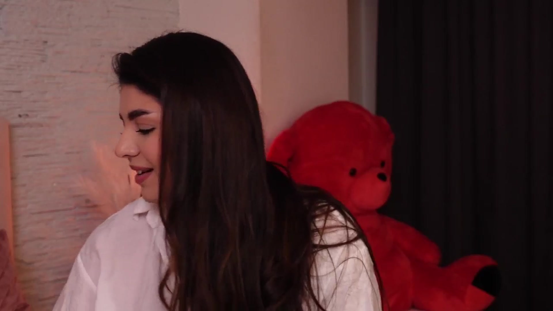 Gallery image thumbnail from RachelS's myfreecams stream on, 02/02/2025, 13:37 image 10 of 20