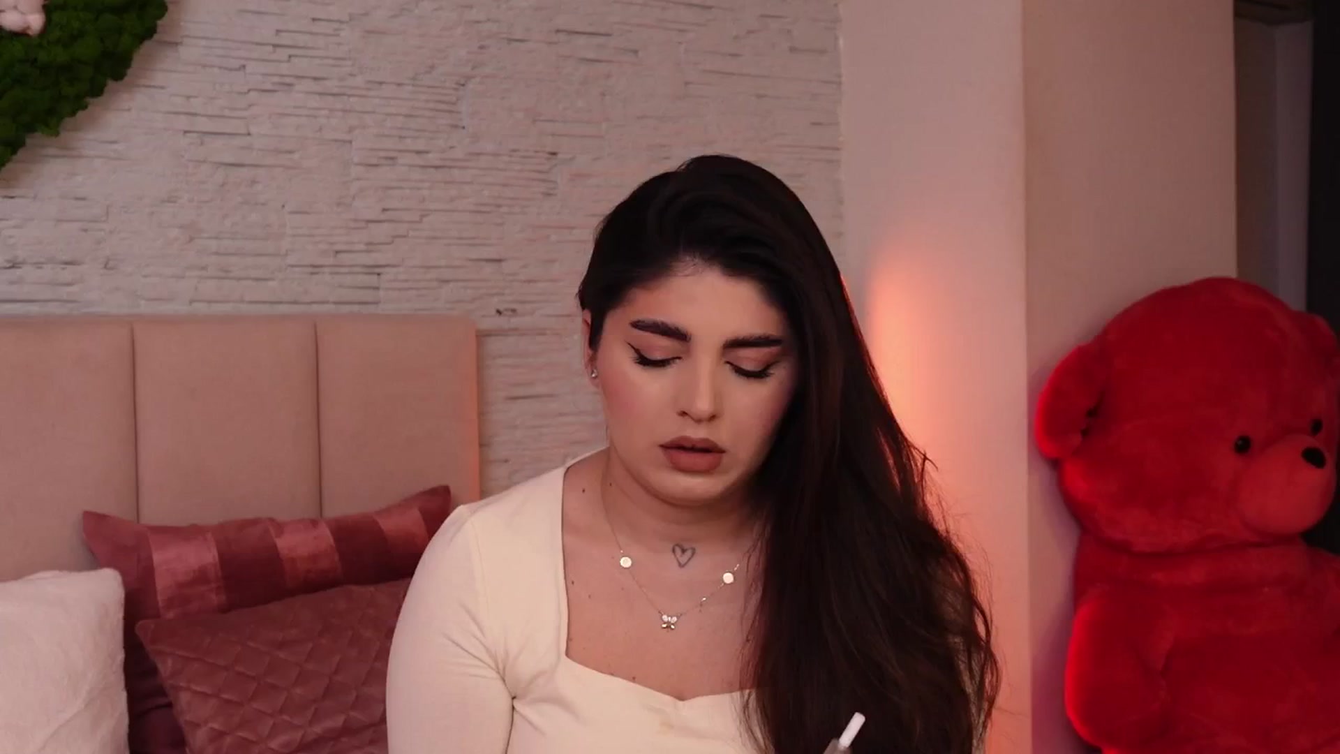 Gallery image thumbnail from RachelS's myfreecams stream on, 02/03/2025, 05:34 image 4 of 20