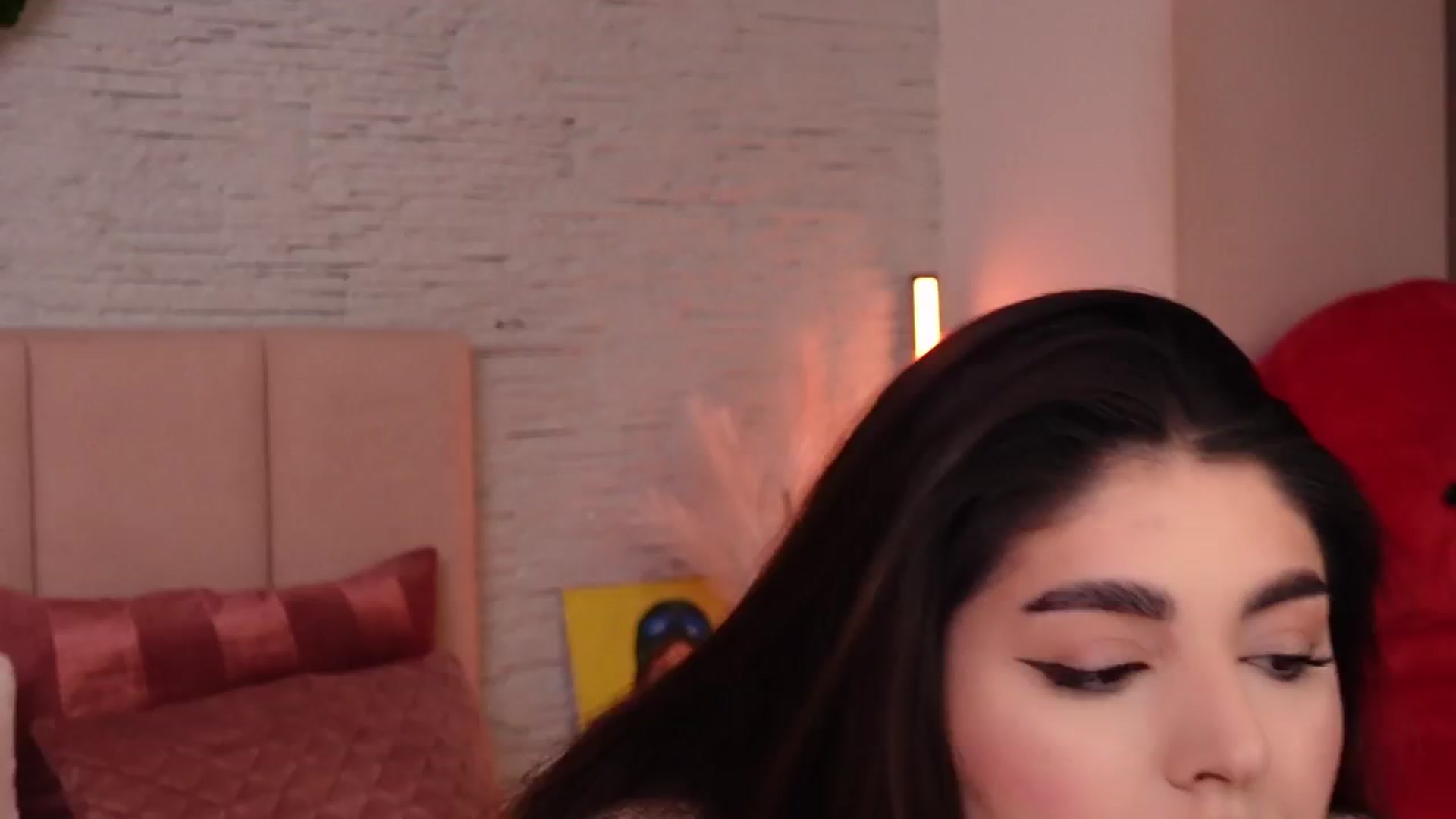 Gallery image thumbnail from RachelS's myfreecams stream on, 02/03/2025, 05:34 image 1 of 20