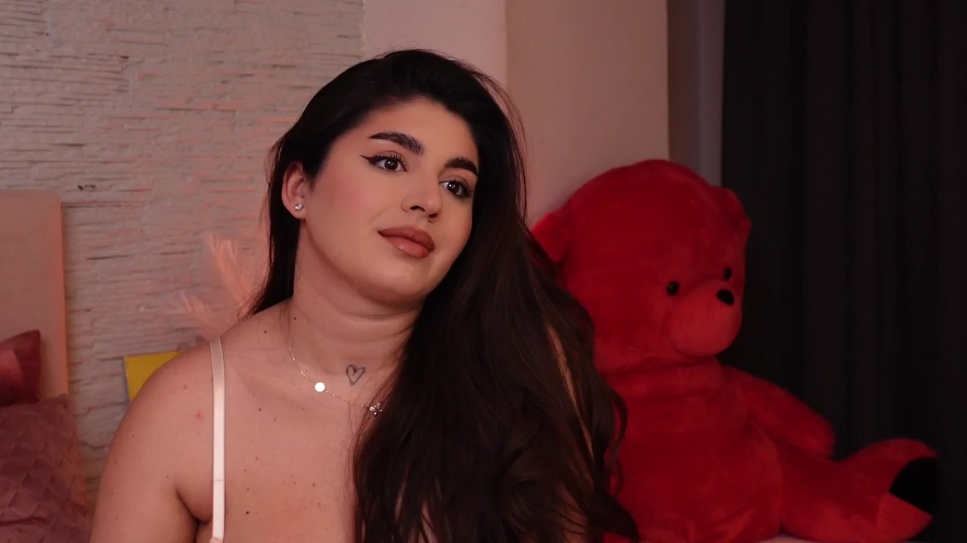 Gallery image thumbnail from RachelS's myfreecams stream on, 02/03/2025, 07:37 image 10 of 20