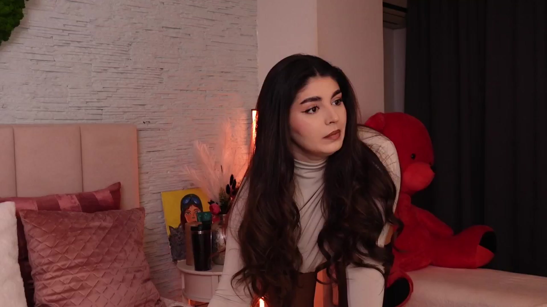 Gallery image thumbnail from RachelS's myfreecams stream on, 02/05/2025, 05:11 image 1 of 20